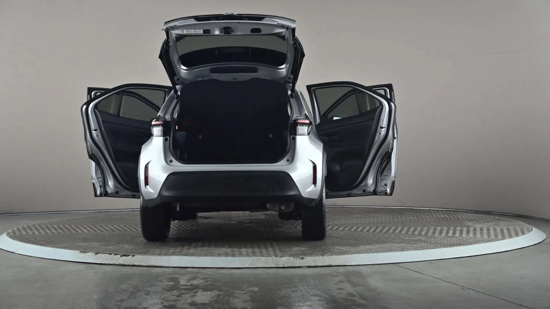 2024 TOYOTA YARIS CROSS 2024 TOYOTA YARIS CROSS