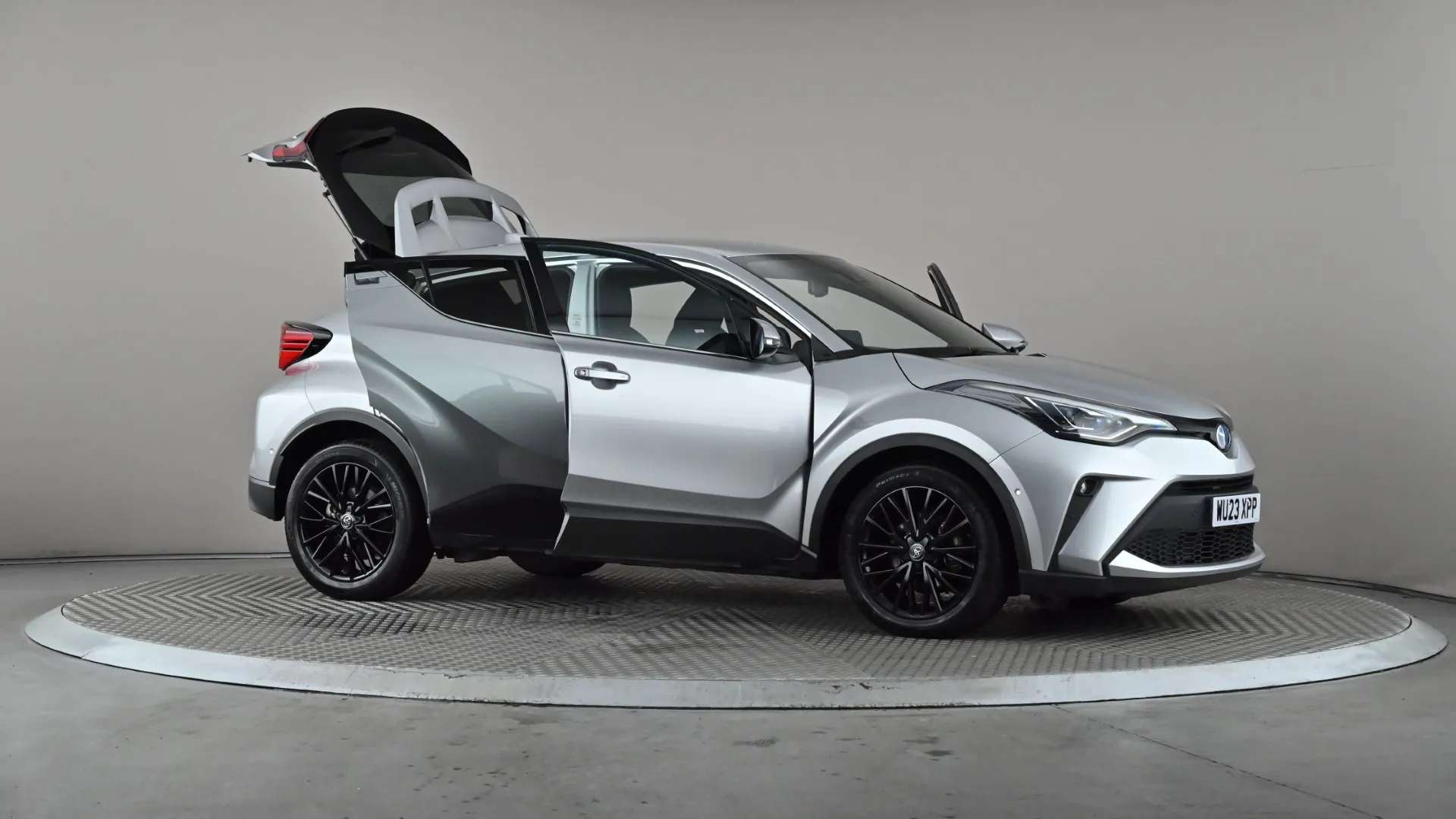 2023 TOYOTA C-HR 2023 TOYOTA C-HR