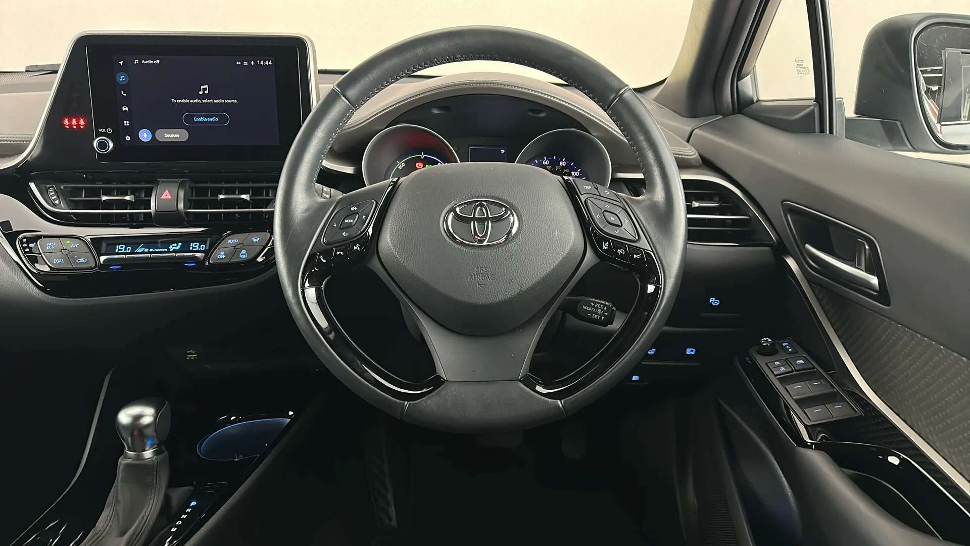 2023 TOYOTA C-HR 2023 TOYOTA C-HR