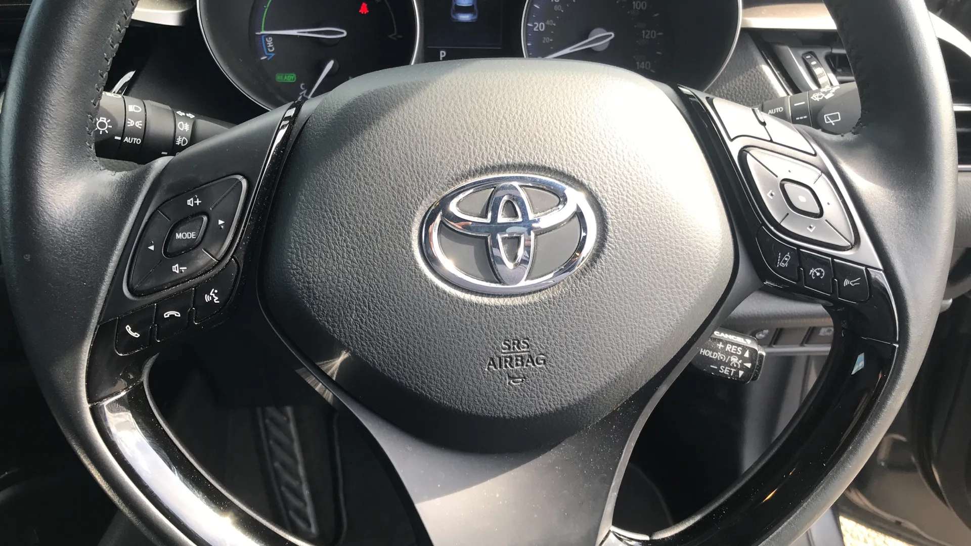 2023 TOYOTA C-HR 2023 TOYOTA C-HR