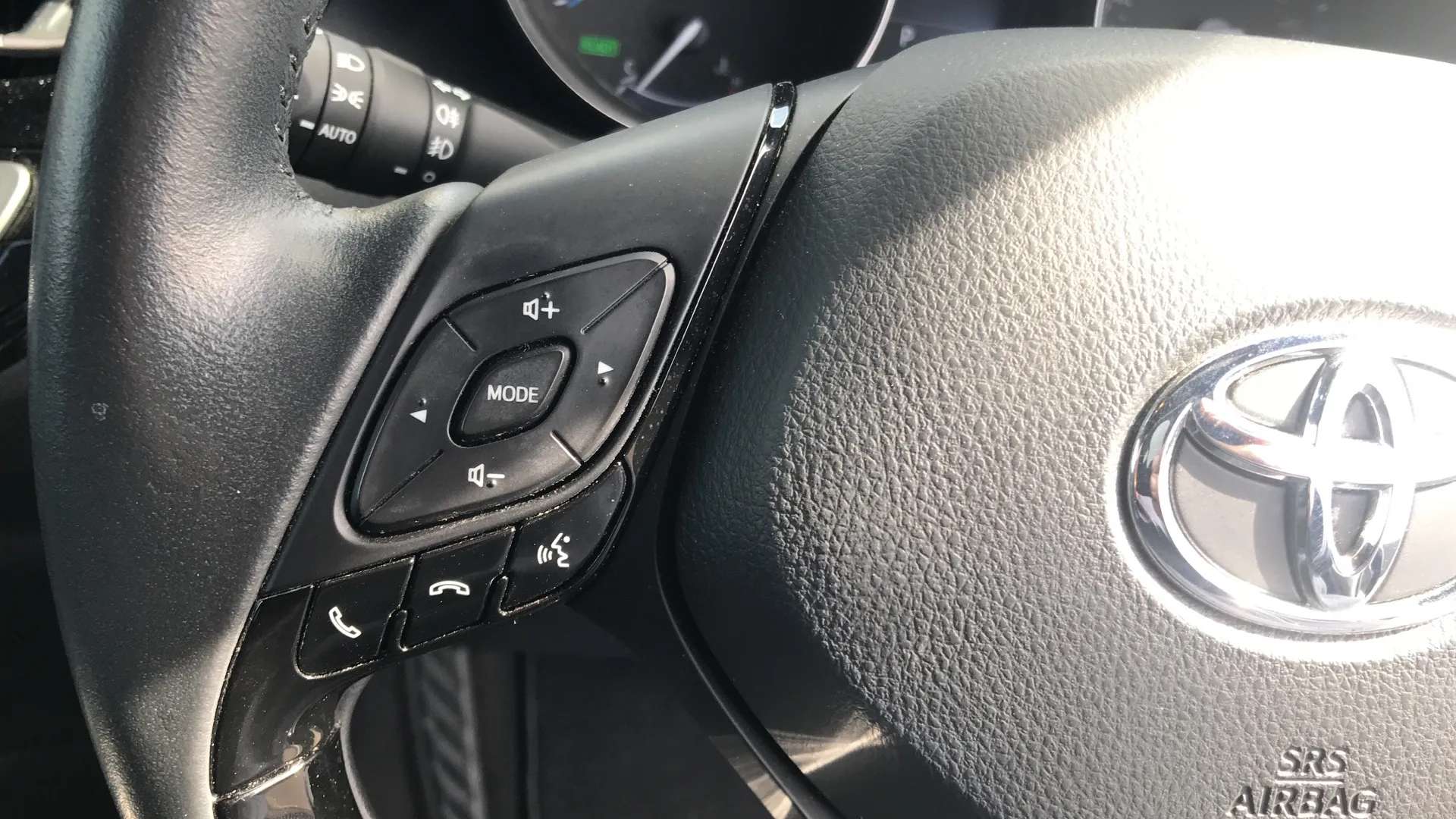 2023 TOYOTA C-HR 2023 TOYOTA C-HR