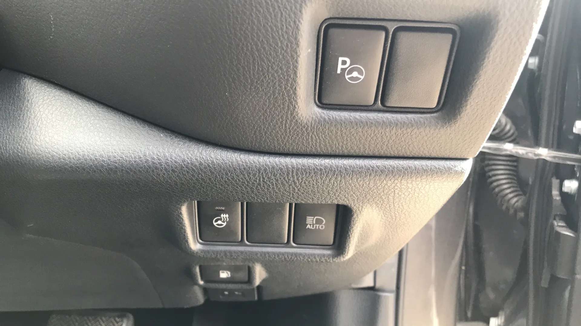 2023 TOYOTA C-HR 2023 TOYOTA C-HR