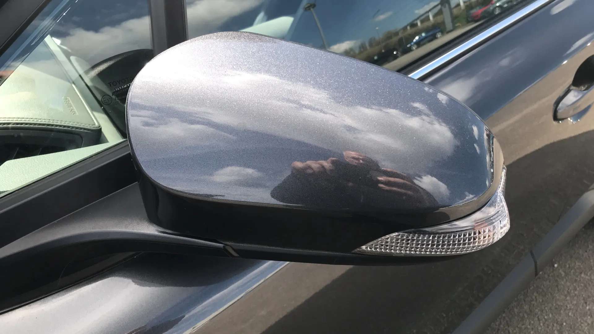 2023 TOYOTA C-HR 2023 TOYOTA C-HR