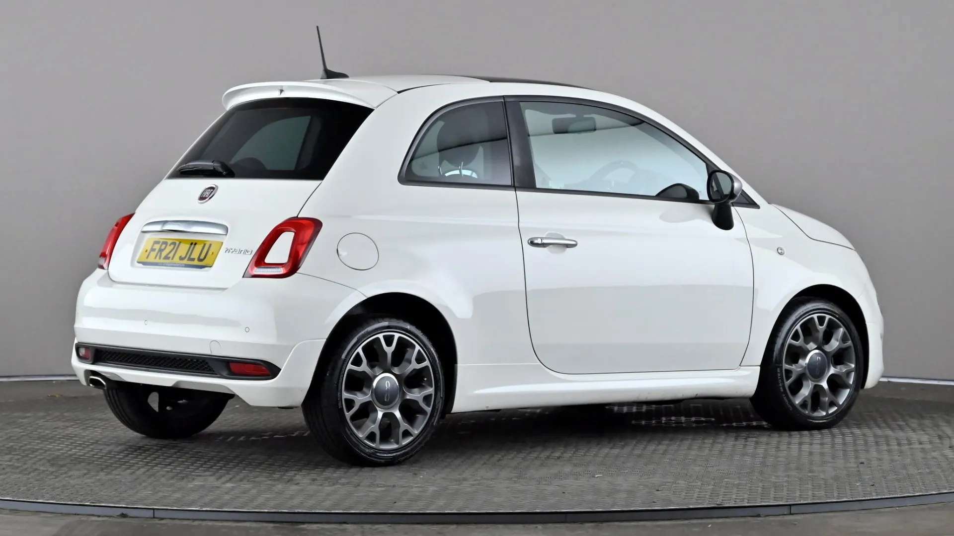 2021 FIAT 500 2021 FIAT 500