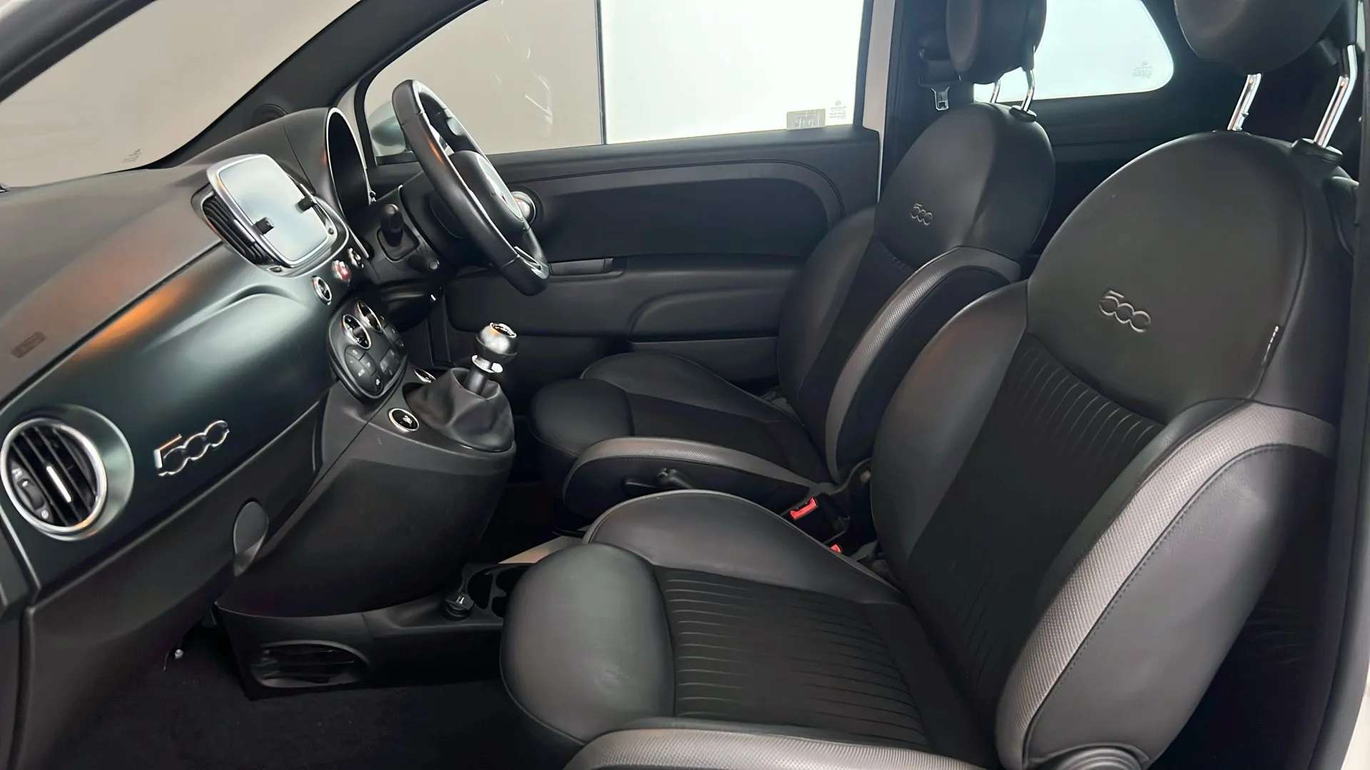 2021 FIAT 500 2021 FIAT 500