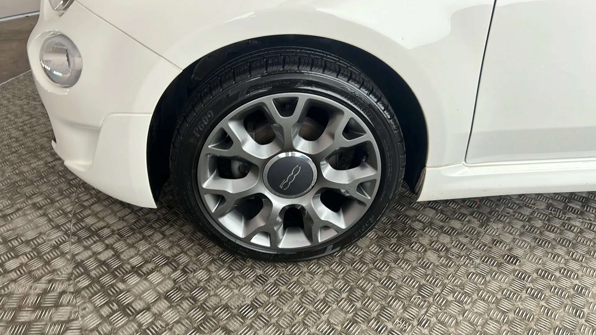 2021 FIAT 500 2021 FIAT 500