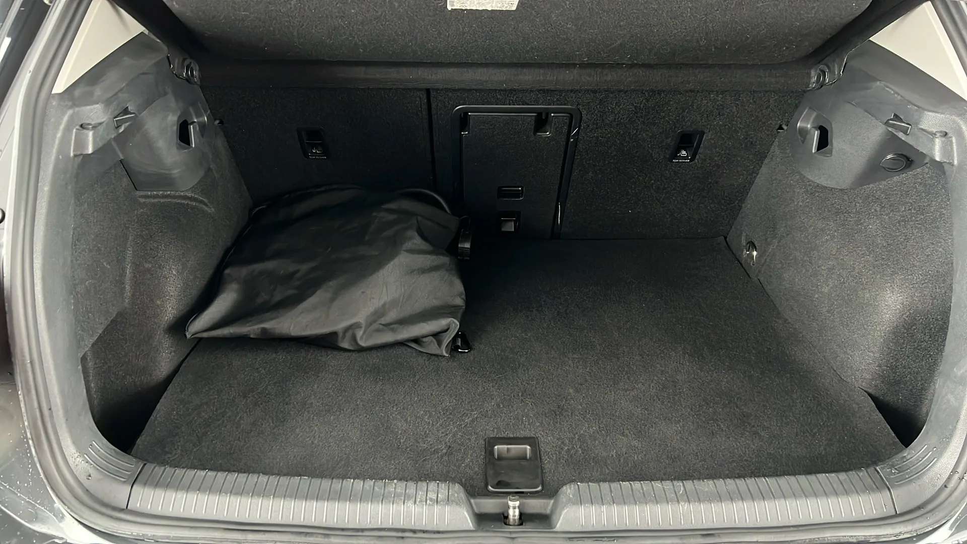 0 VOLKSWAGEN GOLF 0 VOLKSWAGEN GOLF