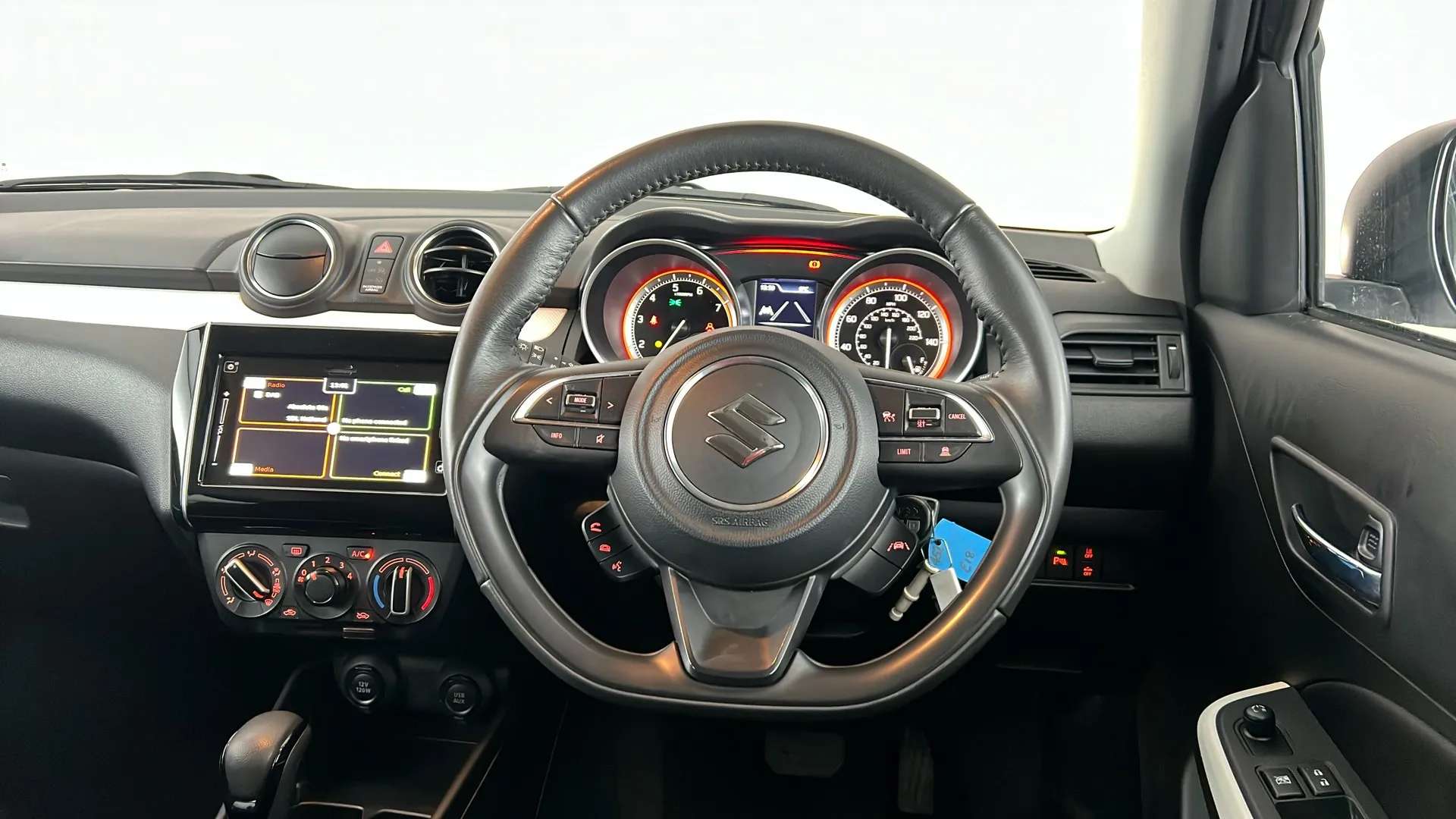 2022 SUZUKI SWIFT 2022 SUZUKI SWIFT