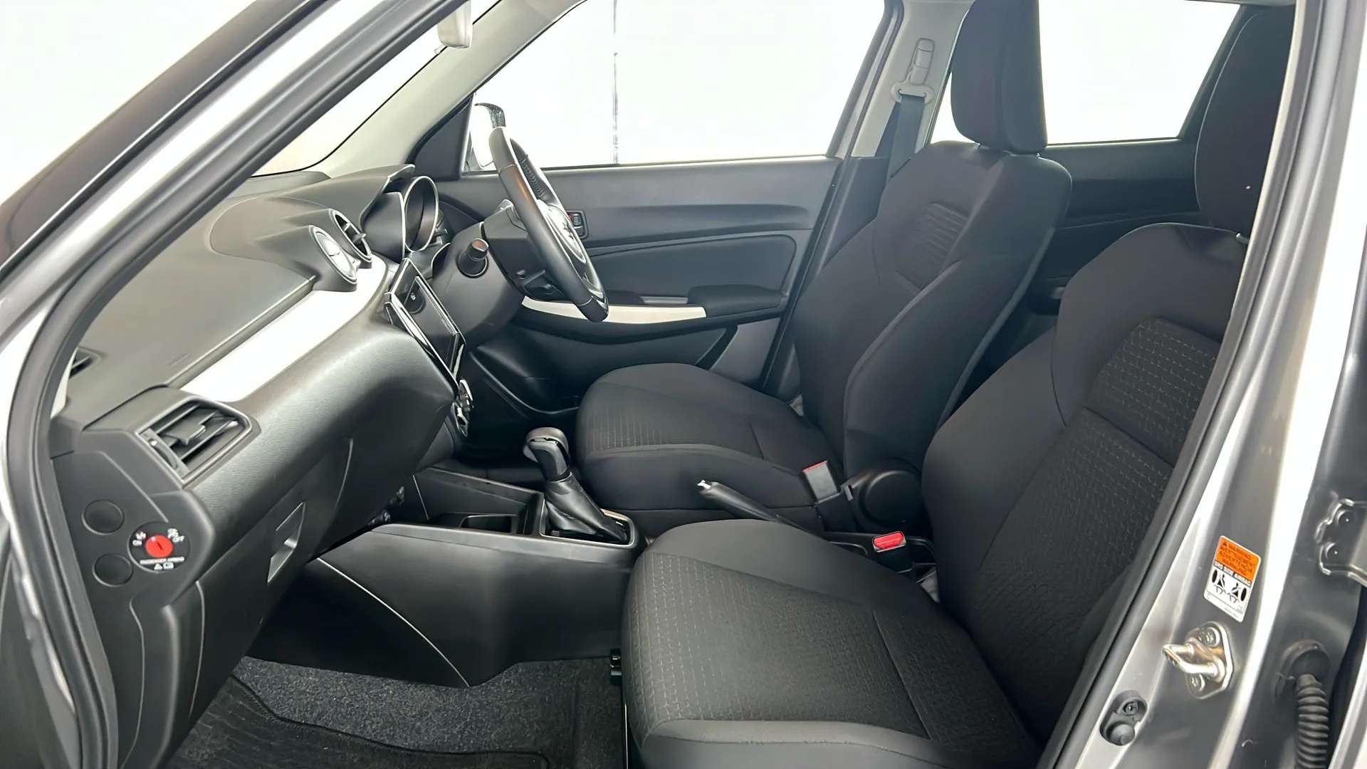 2022 SUZUKI SWIFT 2022 SUZUKI SWIFT