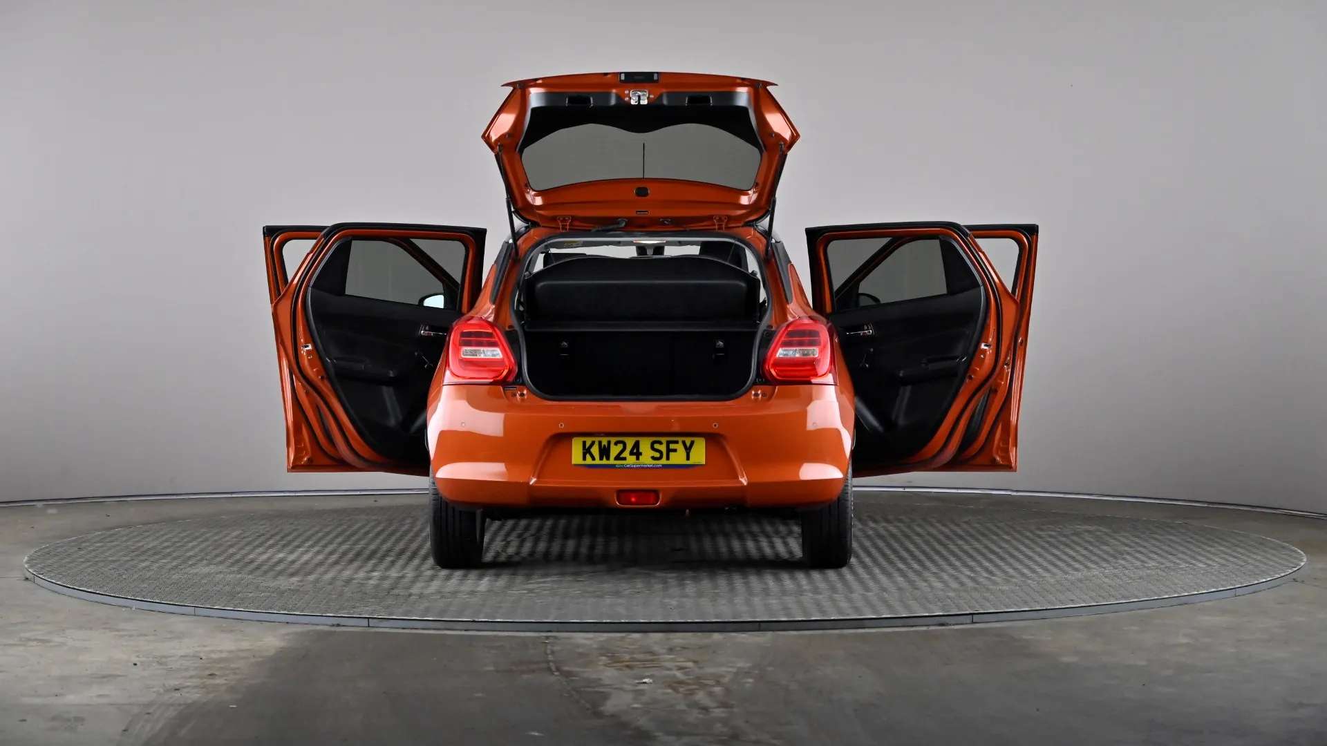 2024 SUZUKI SWIFT 2024 SUZUKI SWIFT