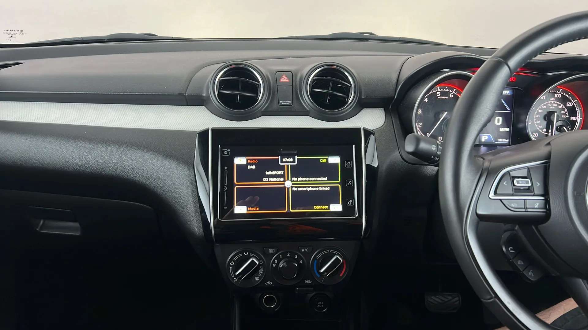 2024 SUZUKI SWIFT 2024 SUZUKI SWIFT