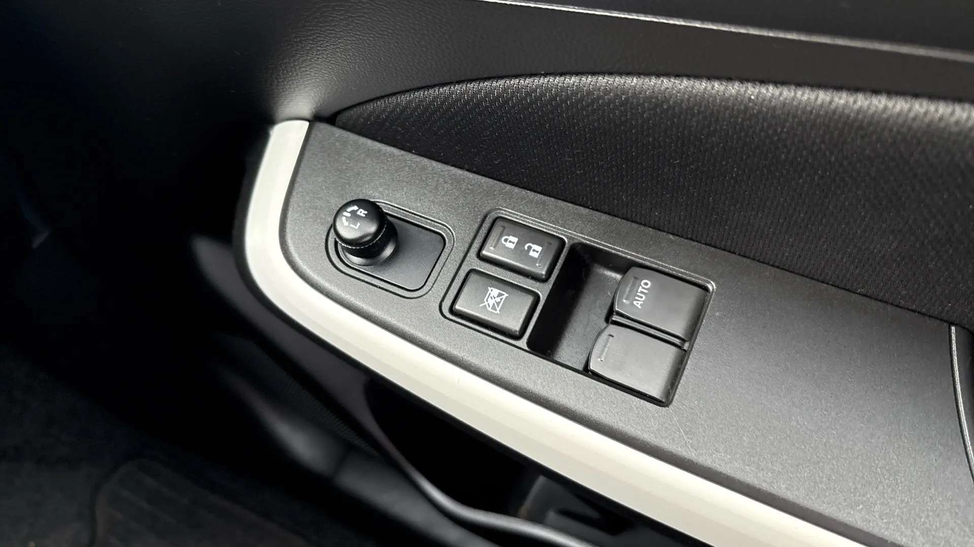 2023 SUZUKI SWIFT 2023 SUZUKI SWIFT