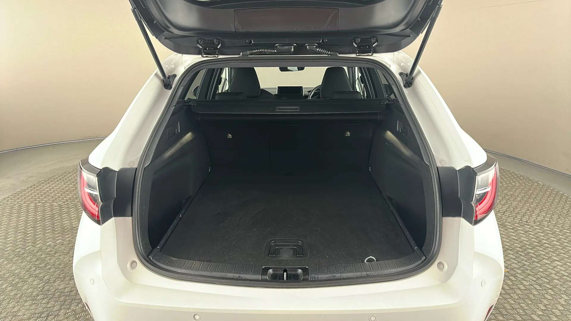 2023 SUZUKI SWACE 2023 SUZUKI SWACE