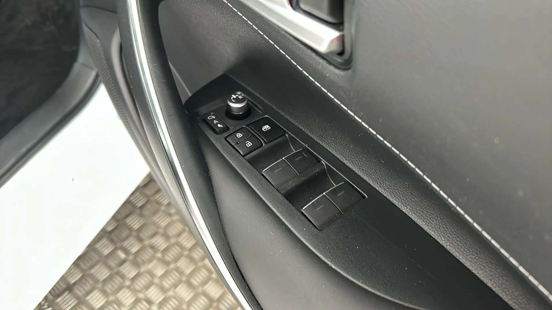 2023 SUZUKI SWACE 2023 SUZUKI SWACE