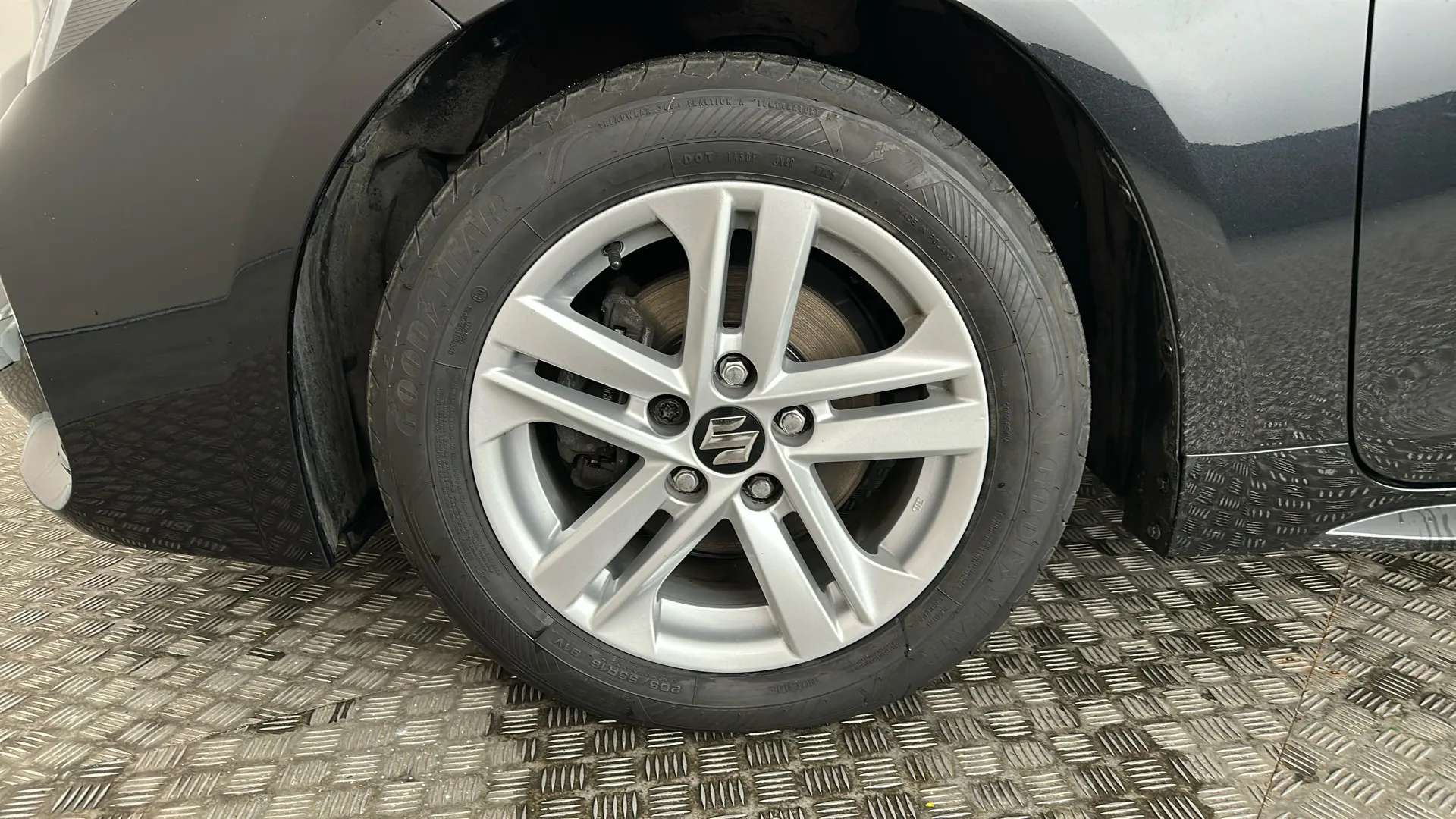 2023 SUZUKI SWACE 2023 SUZUKI SWACE