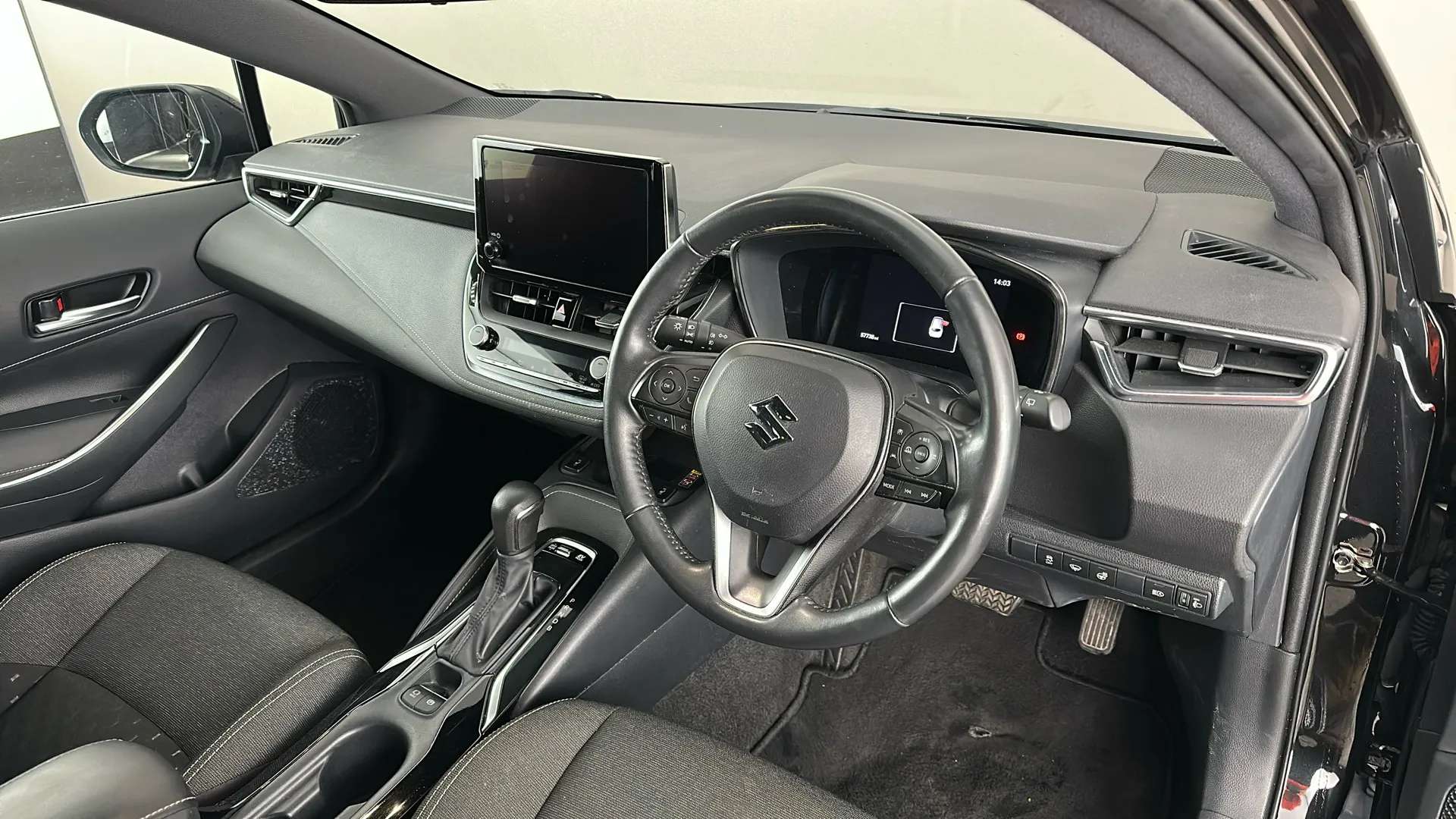 2023 SUZUKI SWACE 2023 SUZUKI SWACE