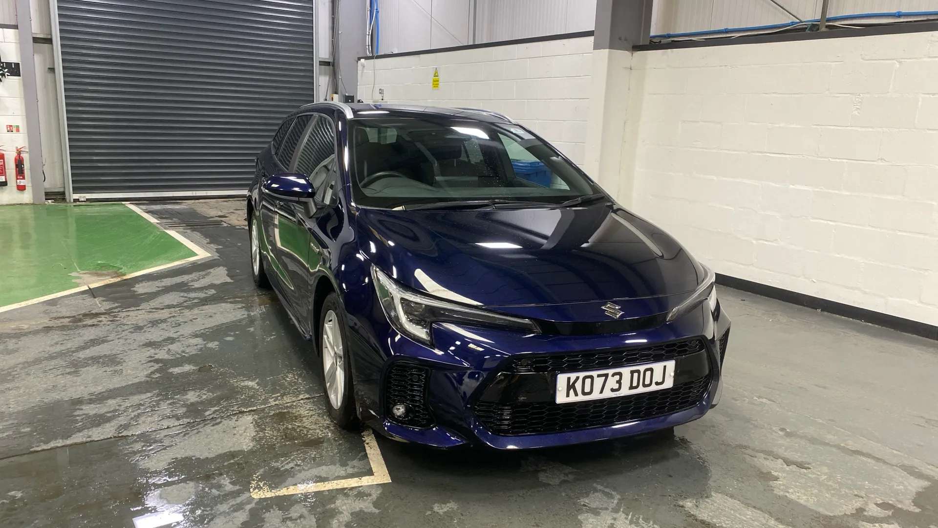A 2023 SUZUKI SWACE 1.8 Hybrid Ultra CVT A 2023 SUZUKI SWACE 1.8 Hybrid Ultra CVT