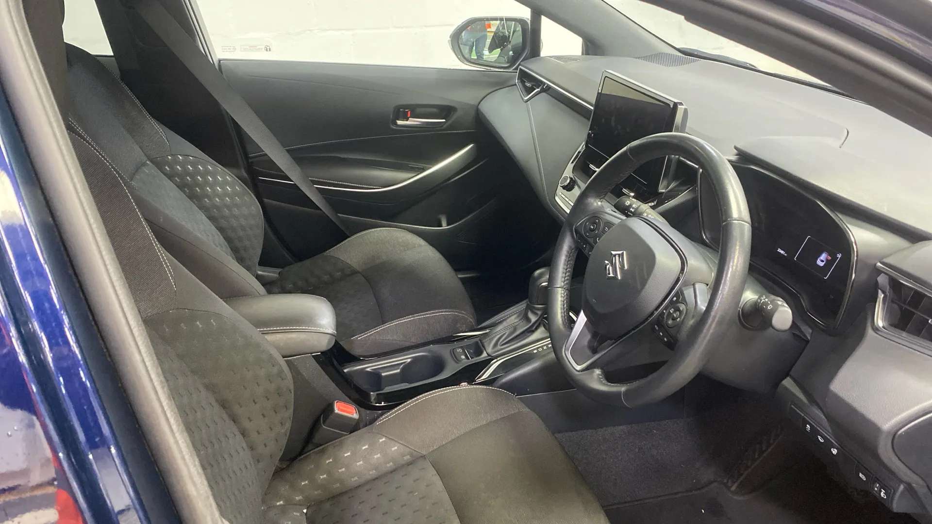 A 2023 SUZUKI SWACE 1.8 Hybrid Ultra CVT A 2023 SUZUKI SWACE 1.8 Hybrid Ultra CVT