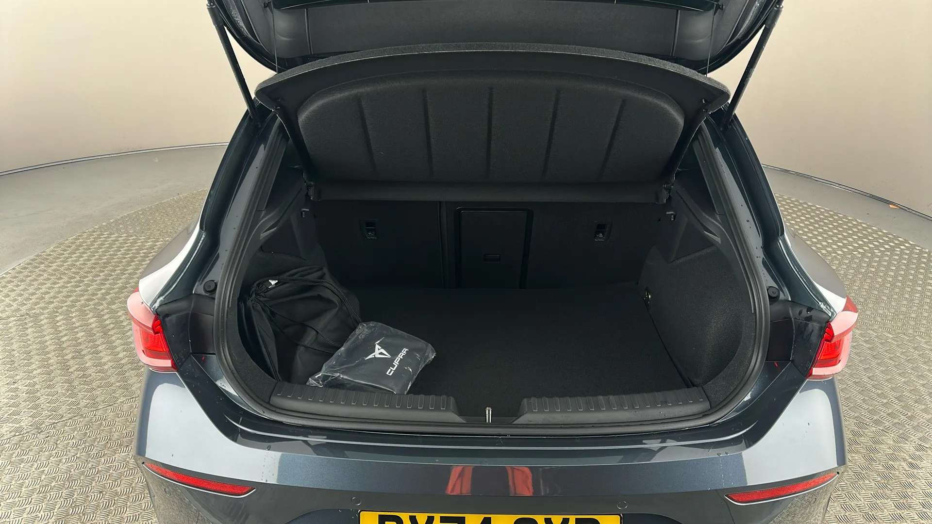 2024 CUPRA LEON 2024 CUPRA LEON