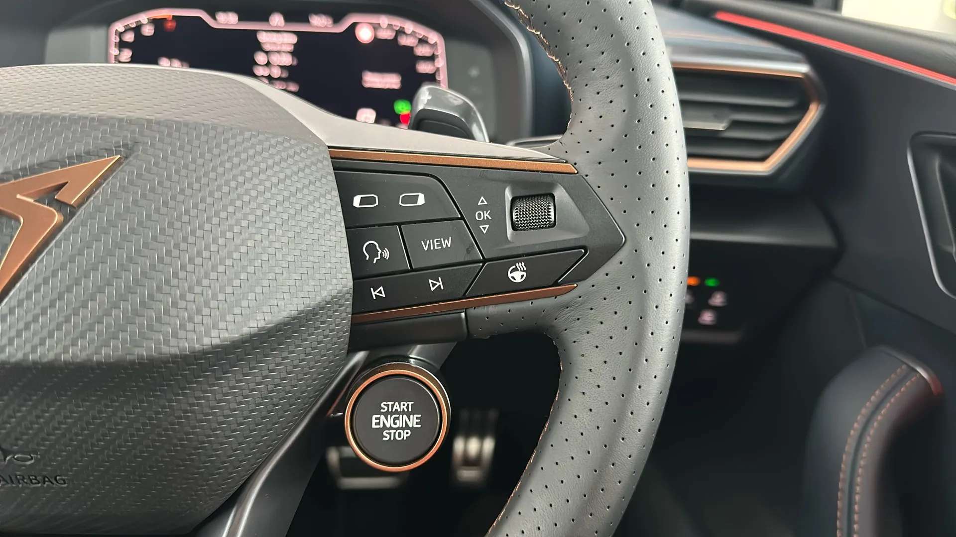 2024 CUPRA LEON 2024 CUPRA LEON