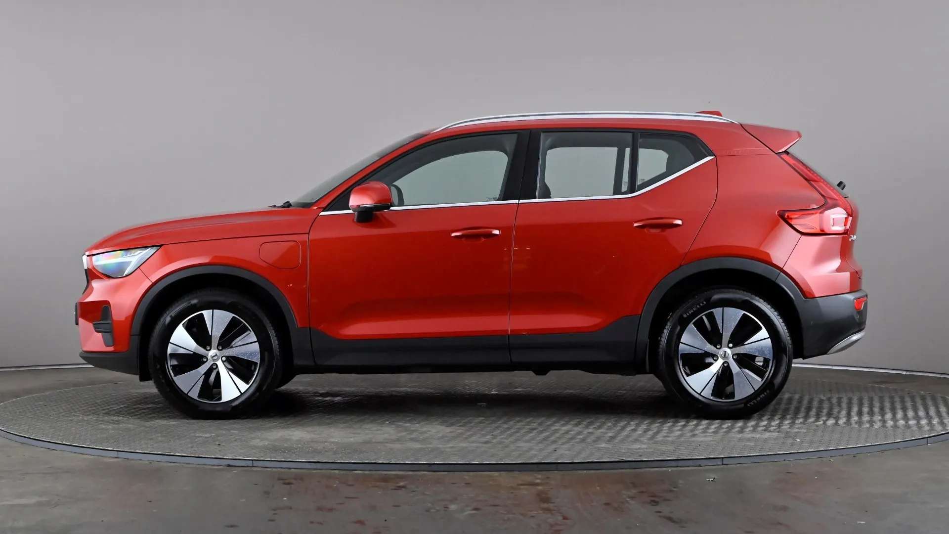 A 2022 VOLVO XC40 1.5 T4 Recharge PHEV Core Bright Auto A 2022 VOLVO XC40 1.5 T4 Recharge PHEV Core Bright Auto