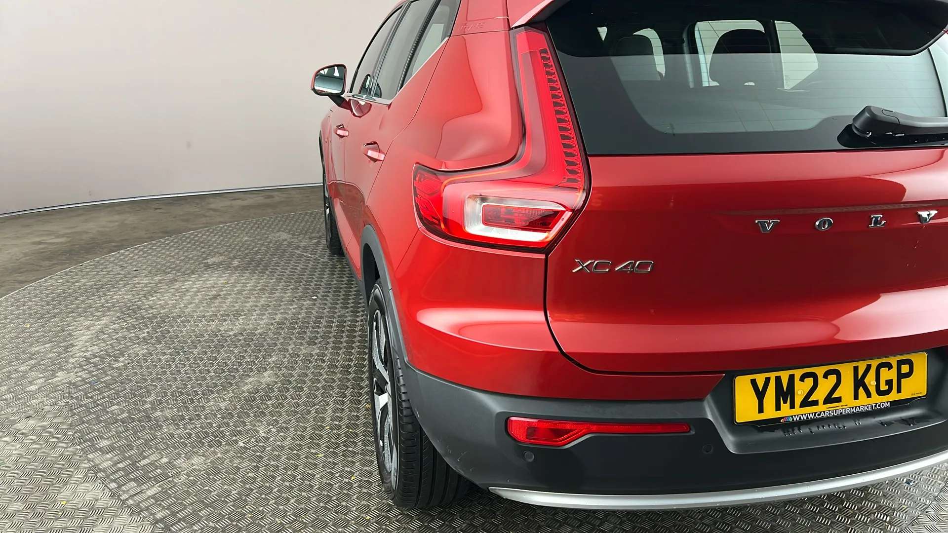 2022 VOLVO XC40 2022 VOLVO XC40