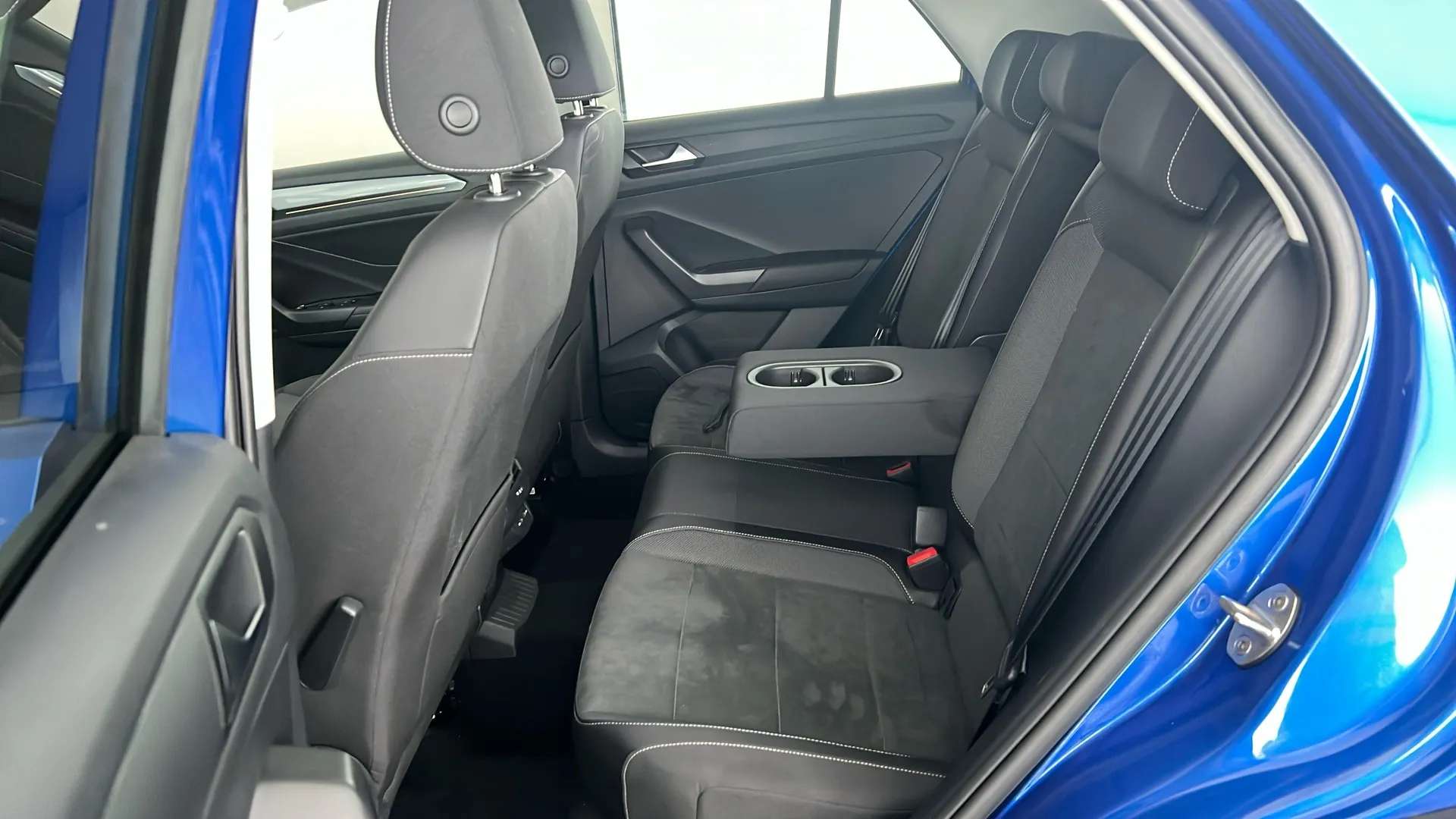 2023 VOLKSWAGEN T-ROC 2023 VOLKSWAGEN T-ROC