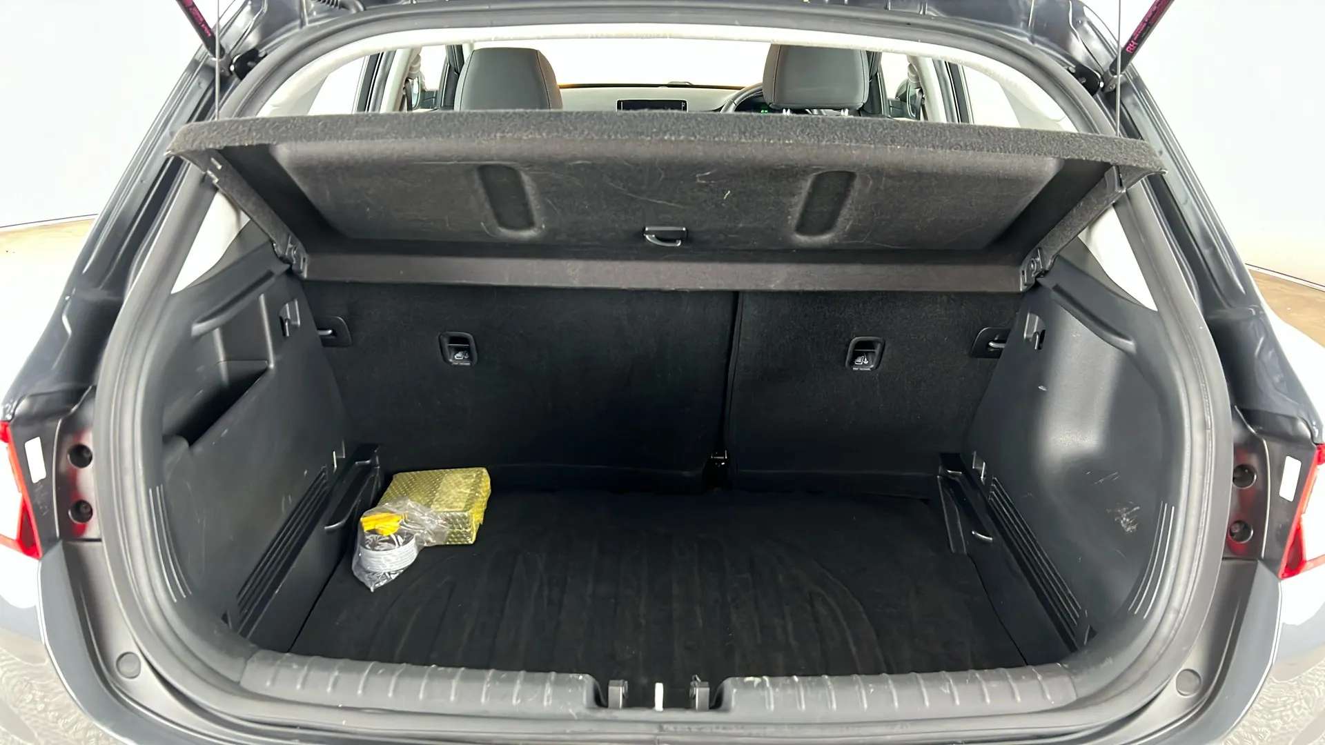 2023 KIA STONIC 2023 KIA STONIC