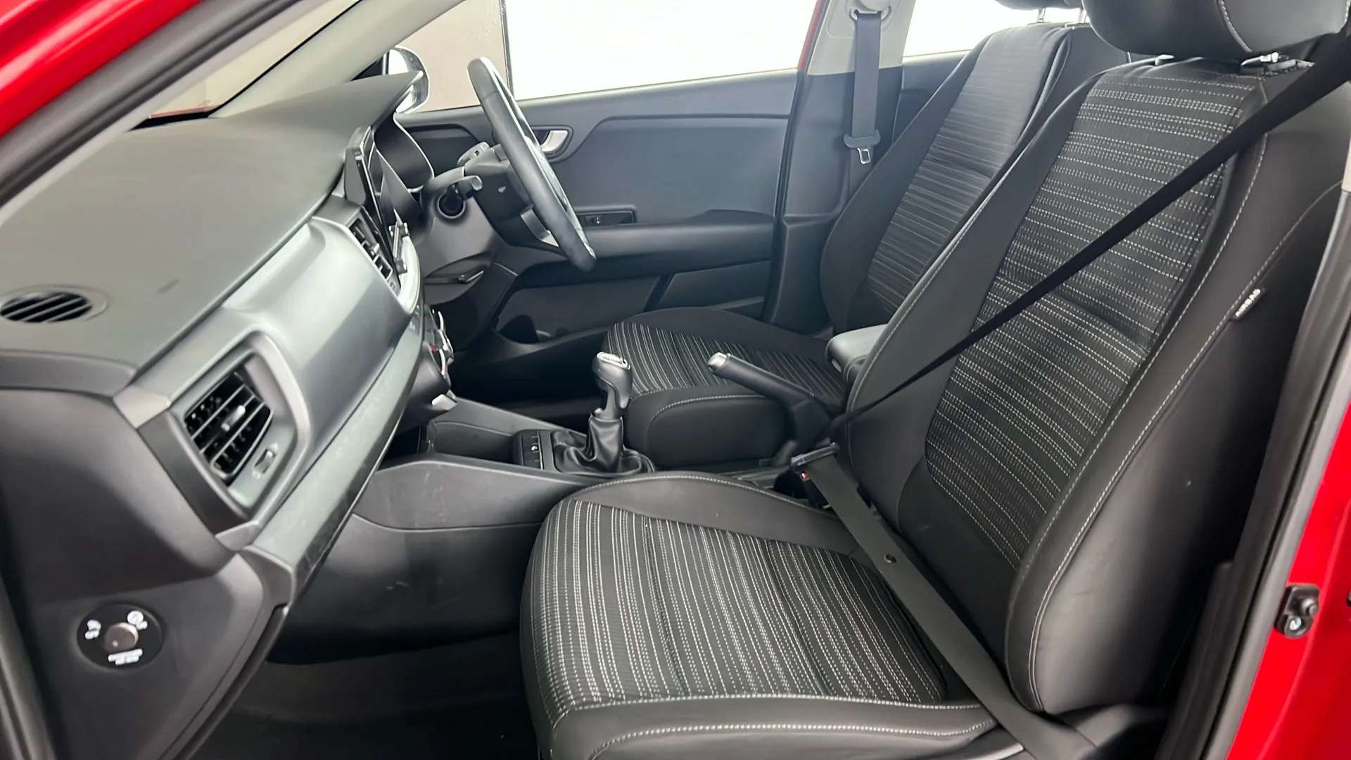2022 KIA STONIC 2022 KIA STONIC