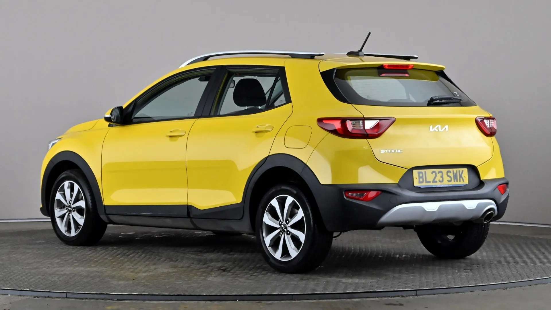 A 2023 KIA STONIC 1.0T GDi 99 2 A 2023 KIA STONIC 1.0T GDi 99 2