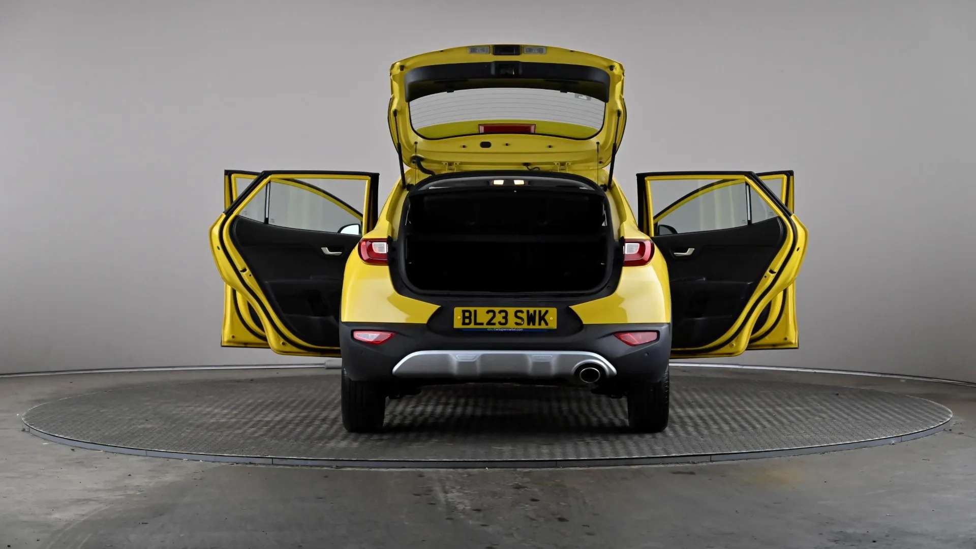 2023 KIA STONIC 2023 KIA STONIC