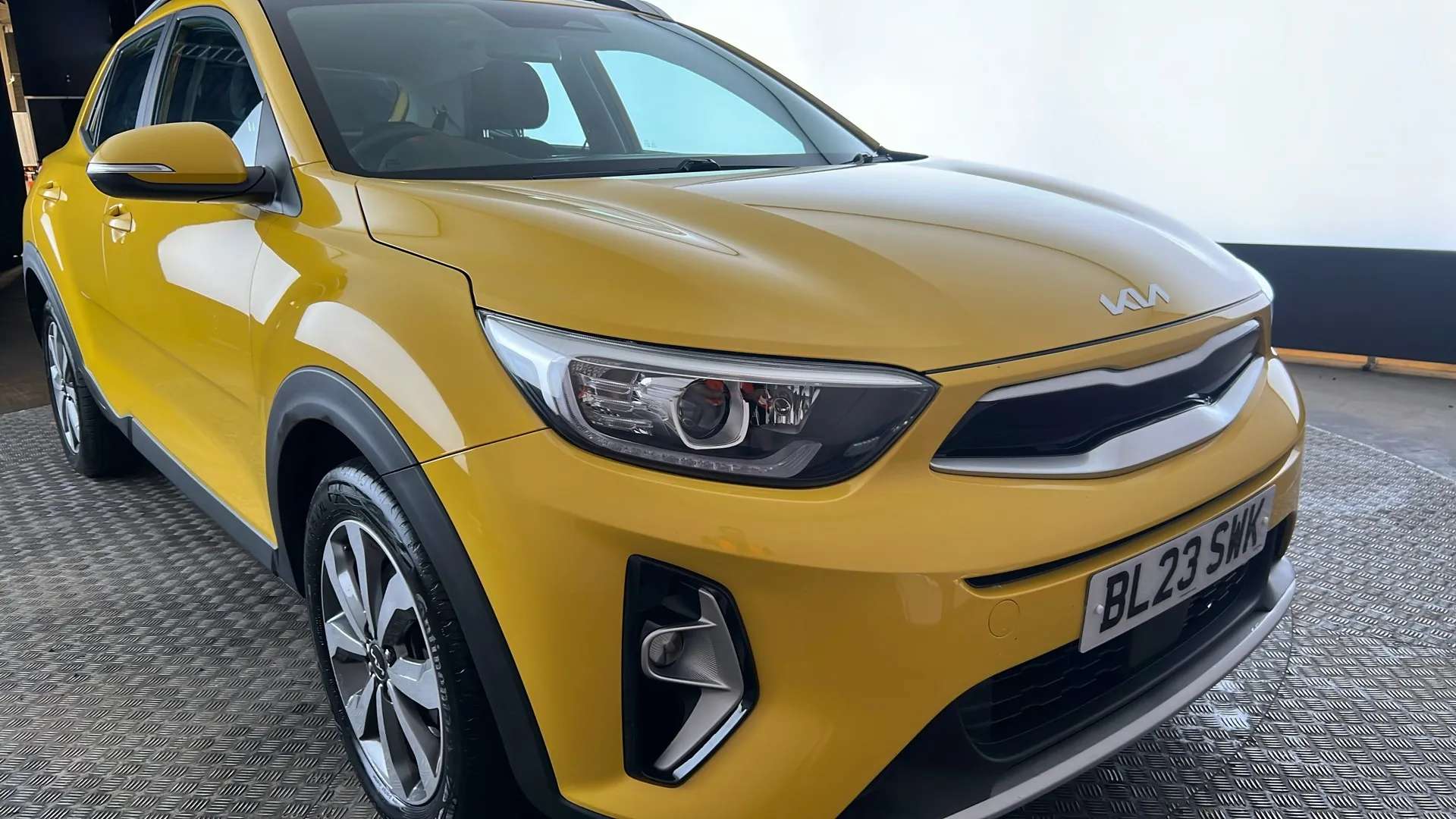 2023 KIA STONIC 2023 KIA STONIC