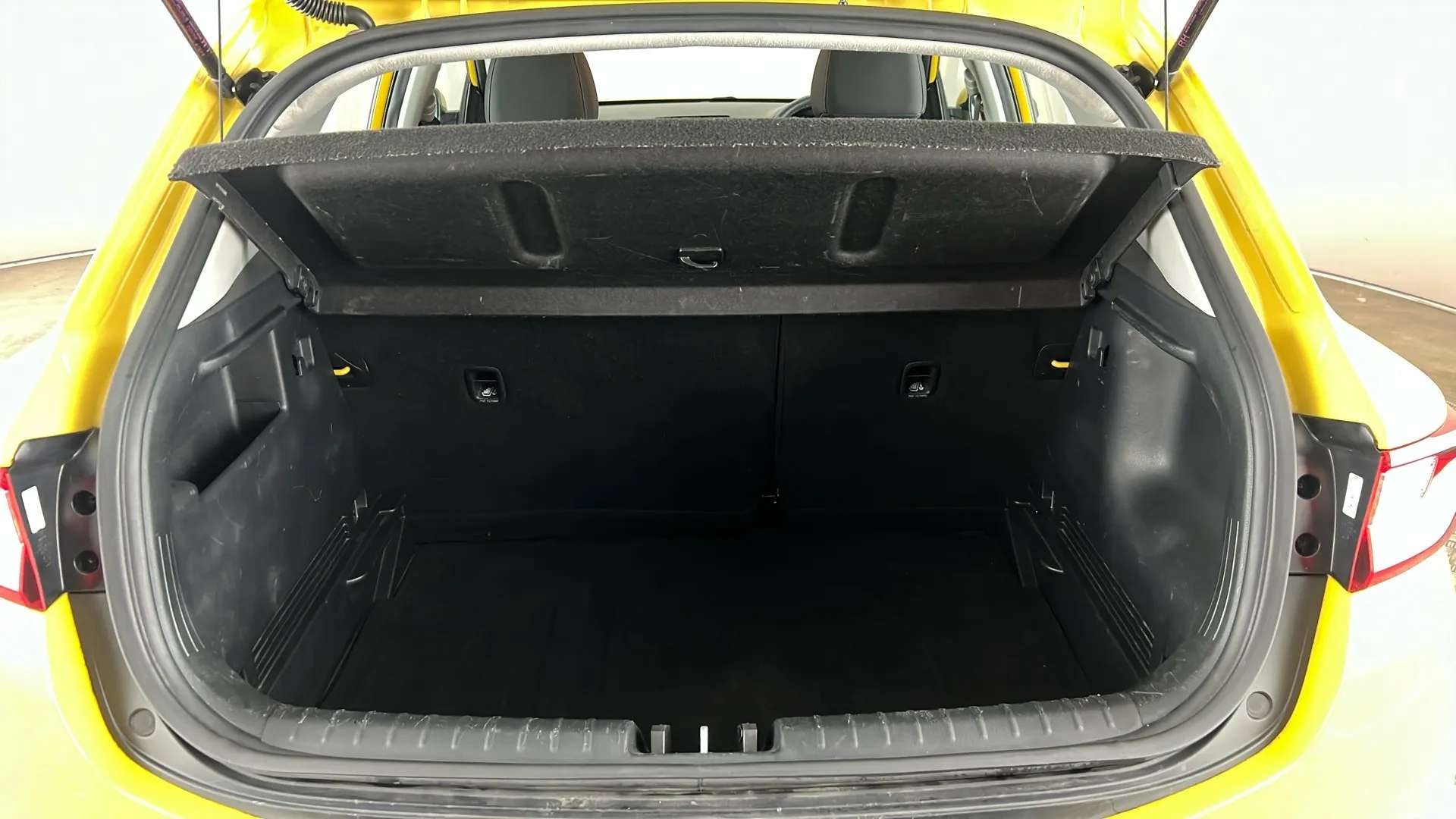 2023 KIA STONIC 2023 KIA STONIC