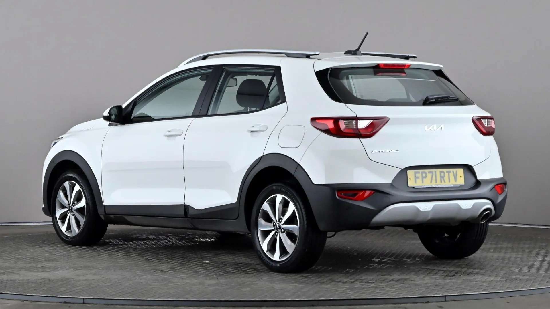 A 2022 KIA STONIC 1.0T GDi 99 2 A 2022 KIA STONIC 1.0T GDi 99 2