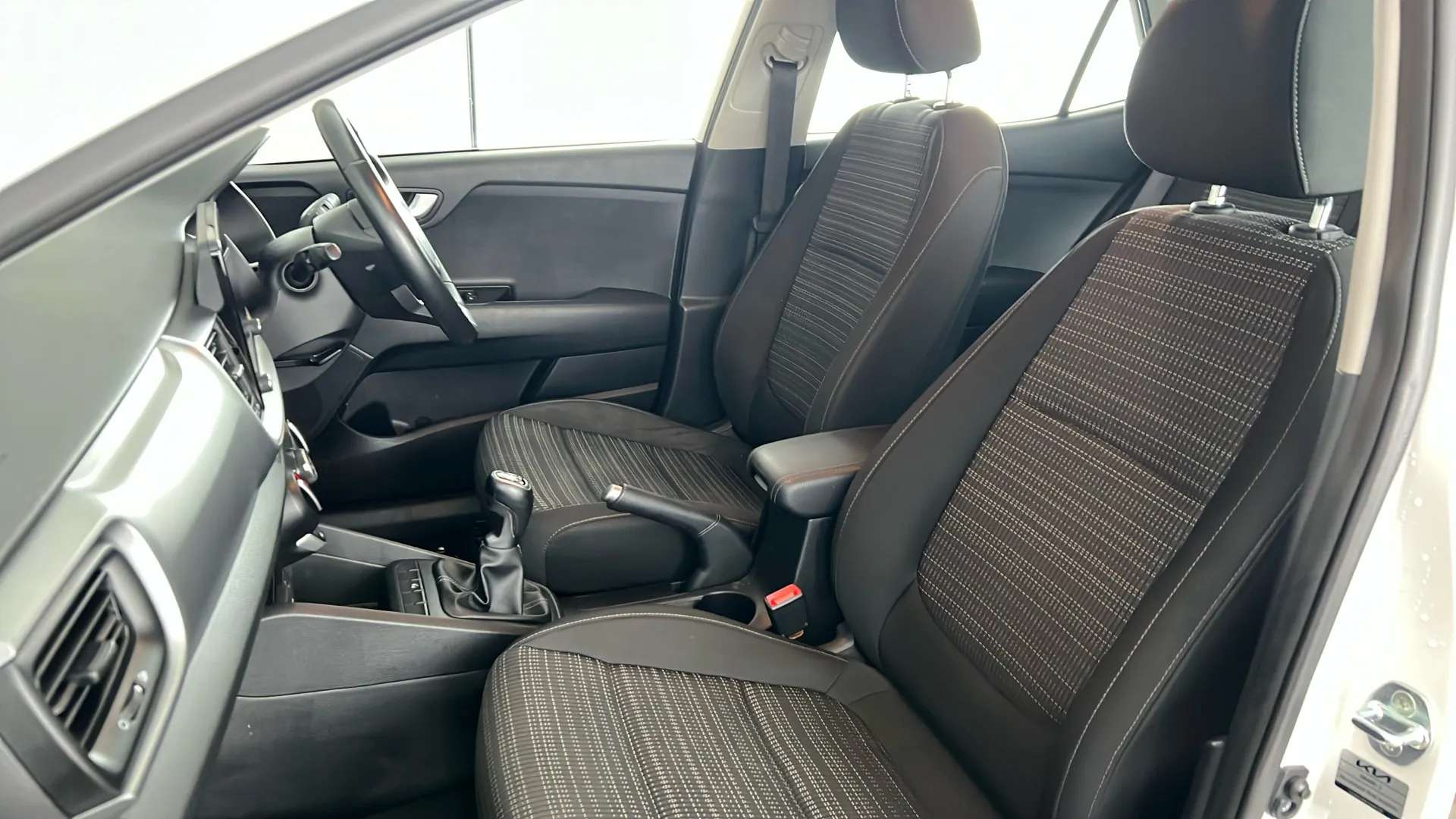 2022 KIA STONIC 2022 KIA STONIC