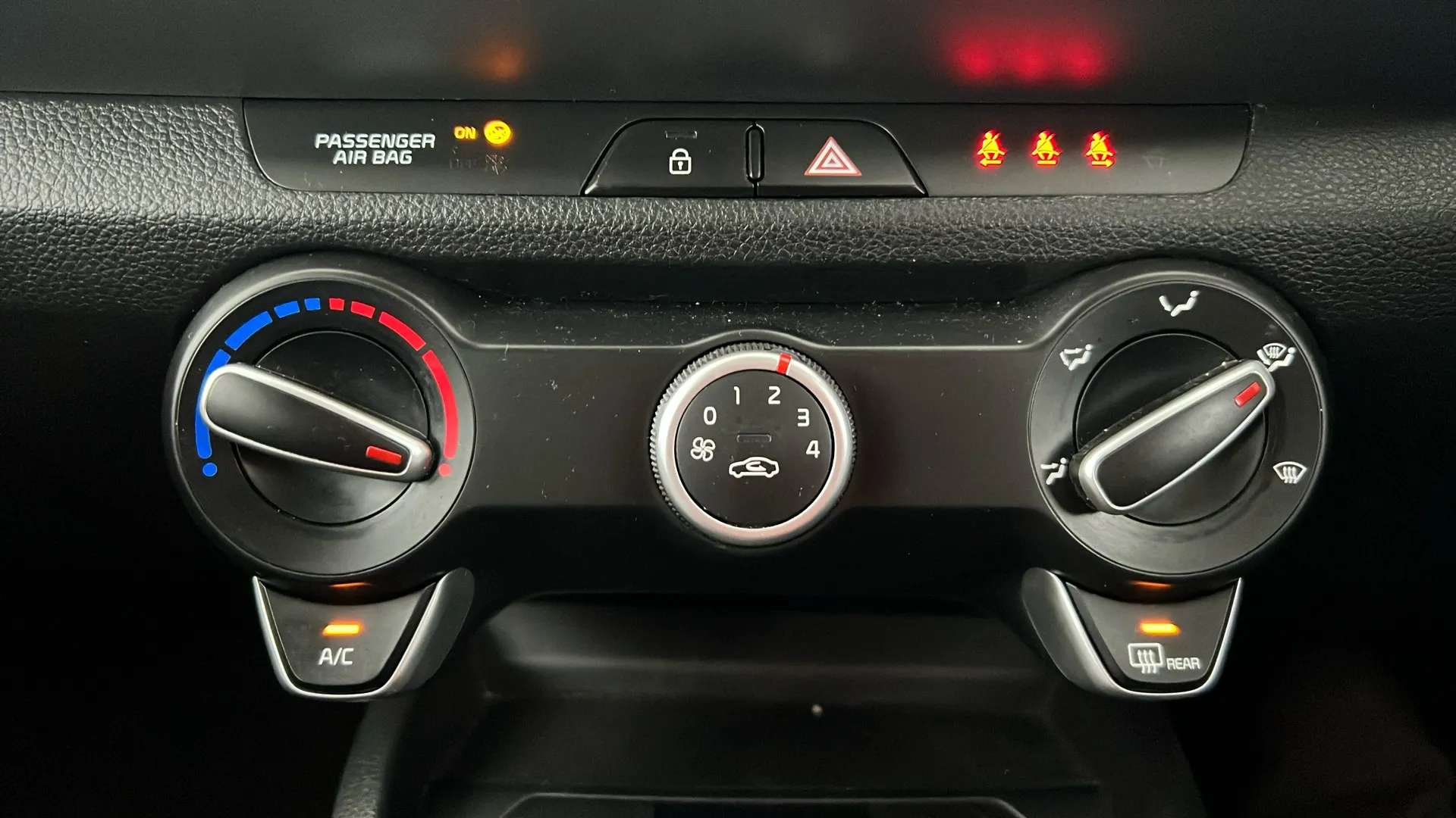 2022 KIA STONIC 2022 KIA STONIC