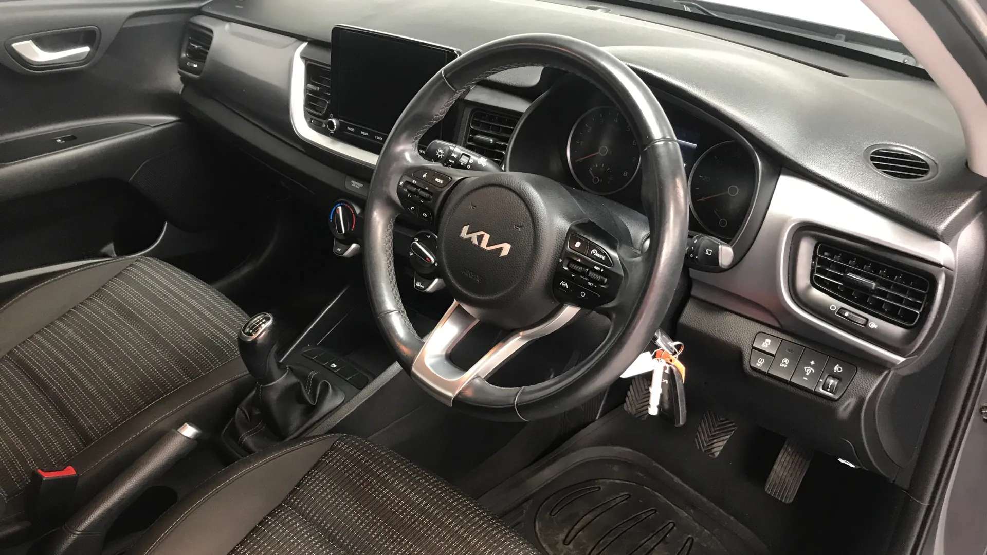 2021 KIA STONIC 2021 KIA STONIC