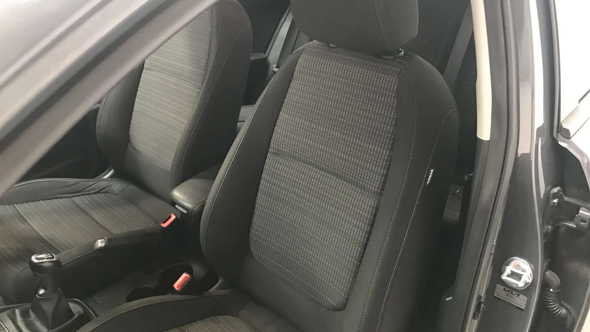 2021 KIA STONIC 2021 KIA STONIC