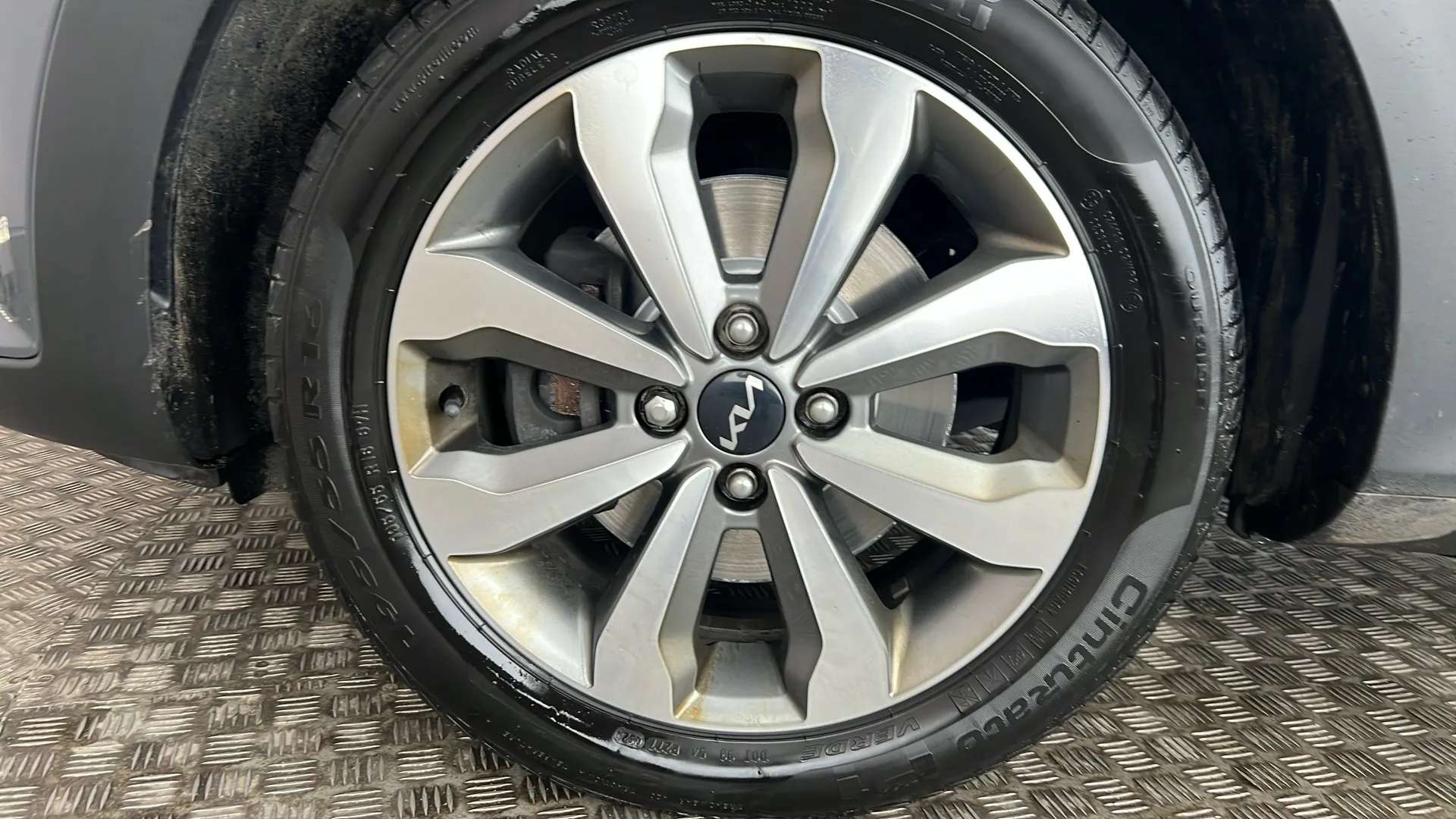 2023 KIA STONIC 2023 KIA STONIC