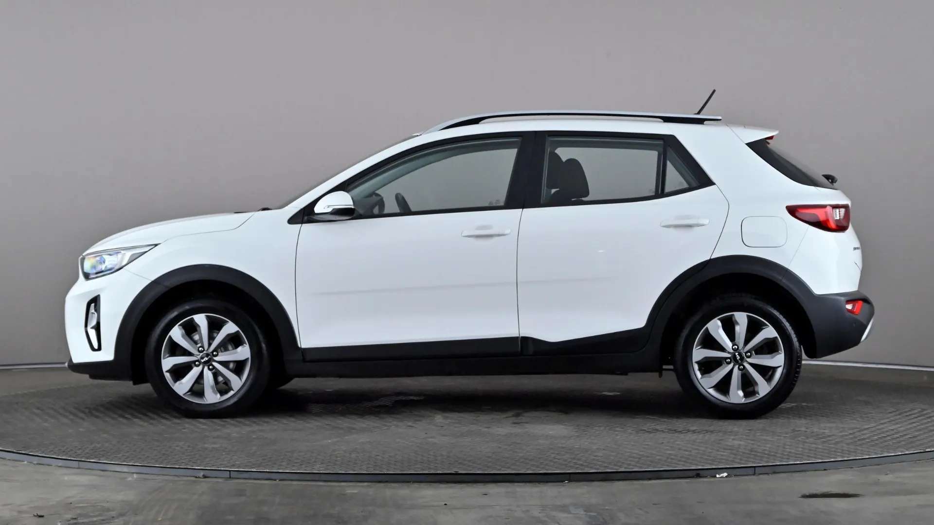 A 2022 KIA STONIC 1.0T GDi 99 2 A 2022 KIA STONIC 1.0T GDi 99 2