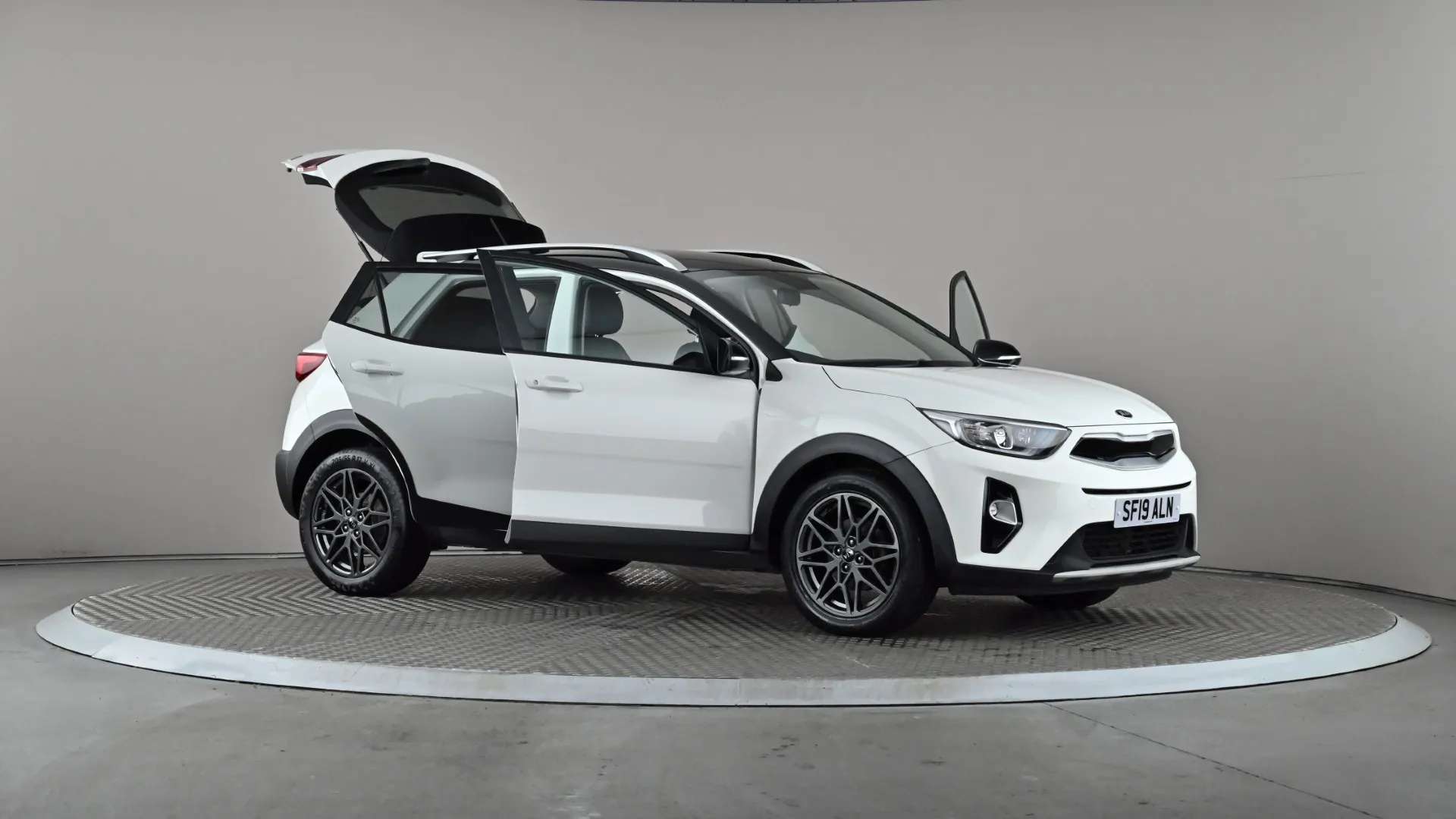 2019 KIA STONIC 2019 KIA STONIC