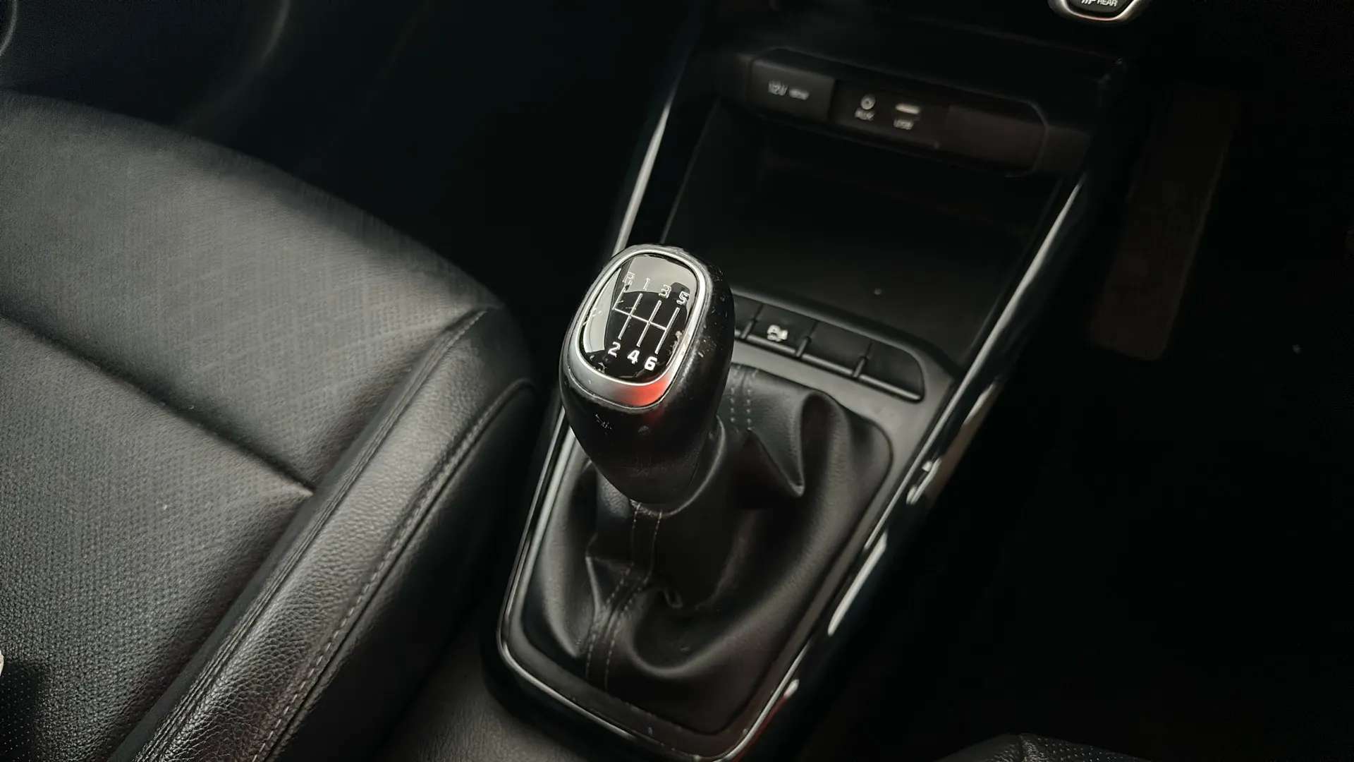 2019 KIA STONIC 2019 KIA STONIC