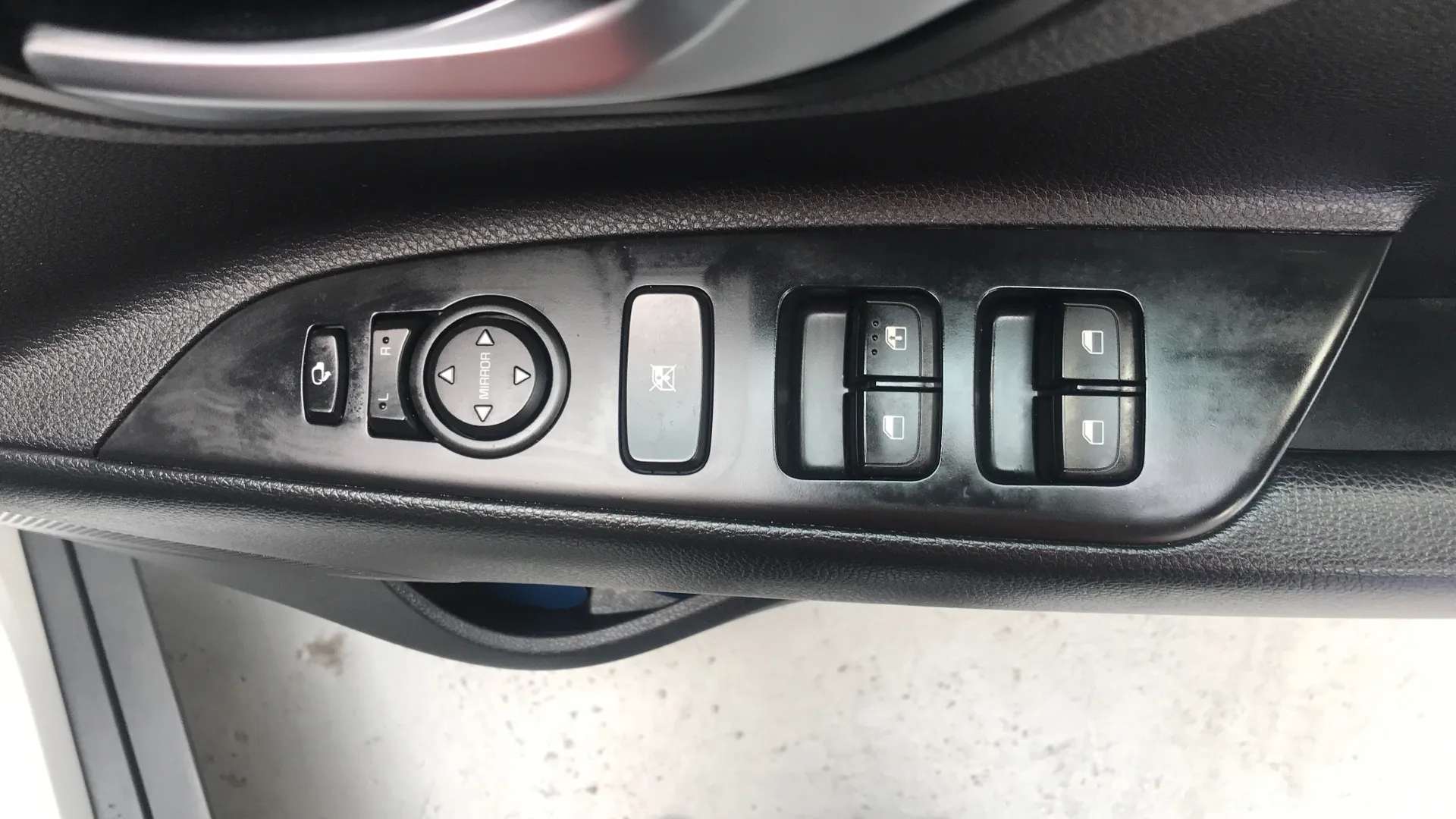 2020 KIA STONIC 2020 KIA STONIC