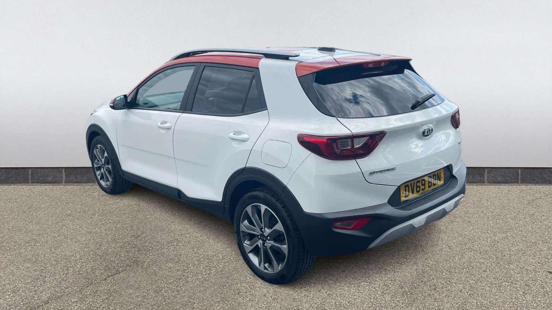 A 2019 KIA STONIC 1.0T GDi Mixx A 2019 KIA STONIC 1.0T GDi Mixx