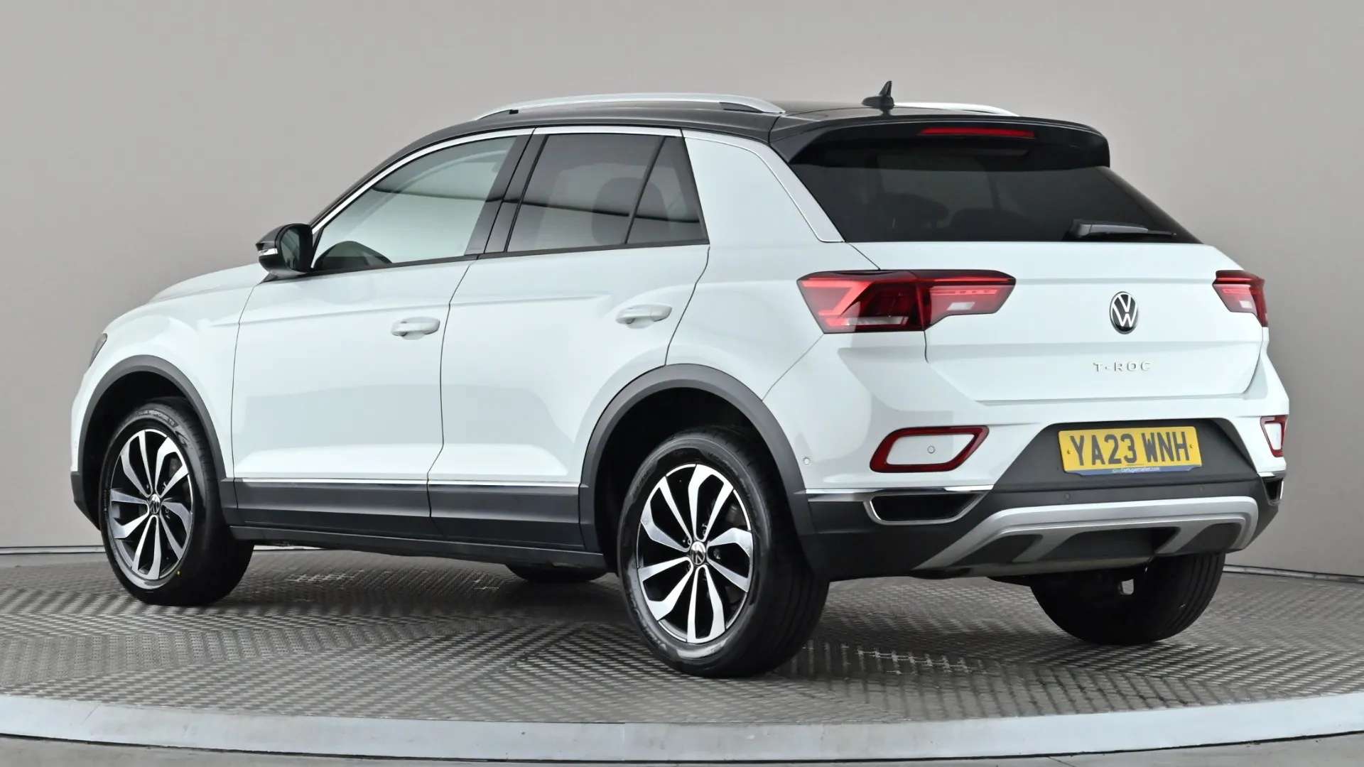 A 2023 VOLKSWAGEN T-ROC 1.5 TSI Style A 2023 VOLKSWAGEN T-ROC 1.5 TSI Style