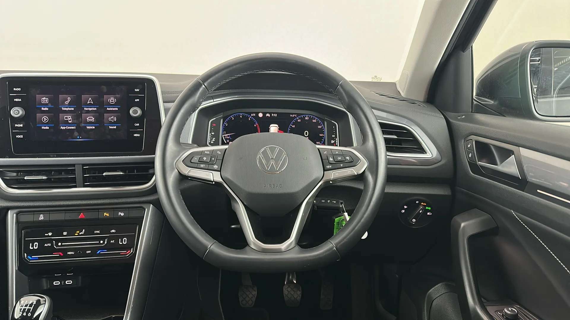 2023 VOLKSWAGEN T-ROC 2023 VOLKSWAGEN T-ROC
