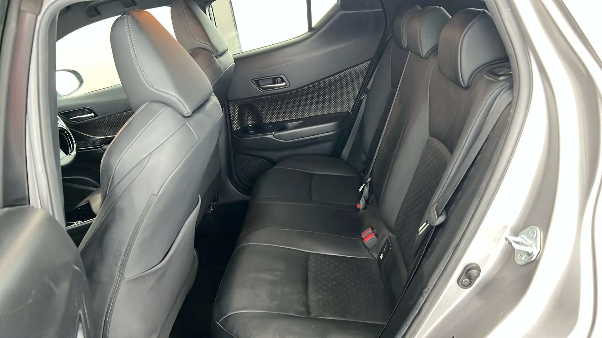 2019 TOYOTA C-HR 2019 TOYOTA C-HR