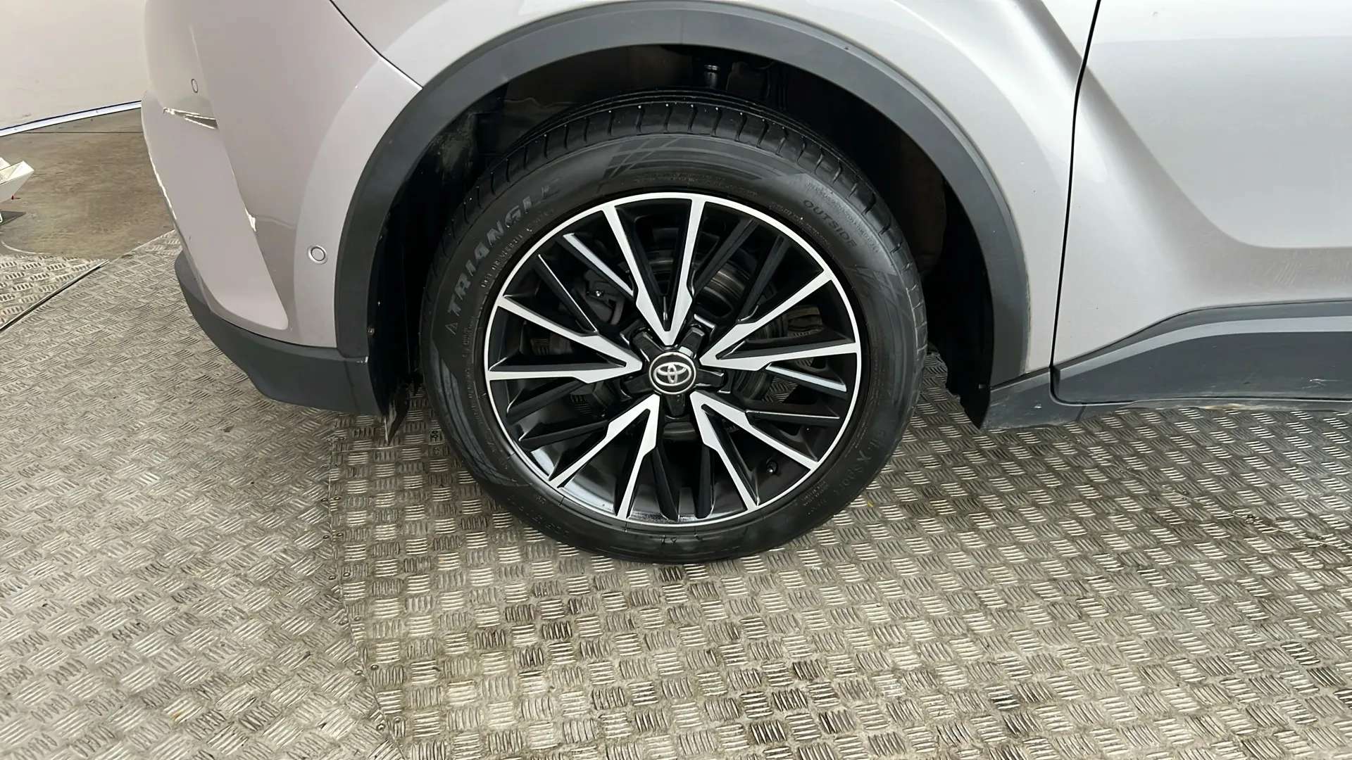 2019 TOYOTA C-HR 2019 TOYOTA C-HR