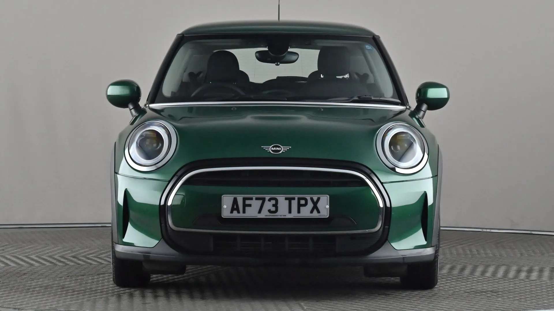 A 2023 MINI HATCH 1.5 Cooper Classic Premium Auto A 2023 MINI HATCH 1.5 Cooper Classic Premium Auto
