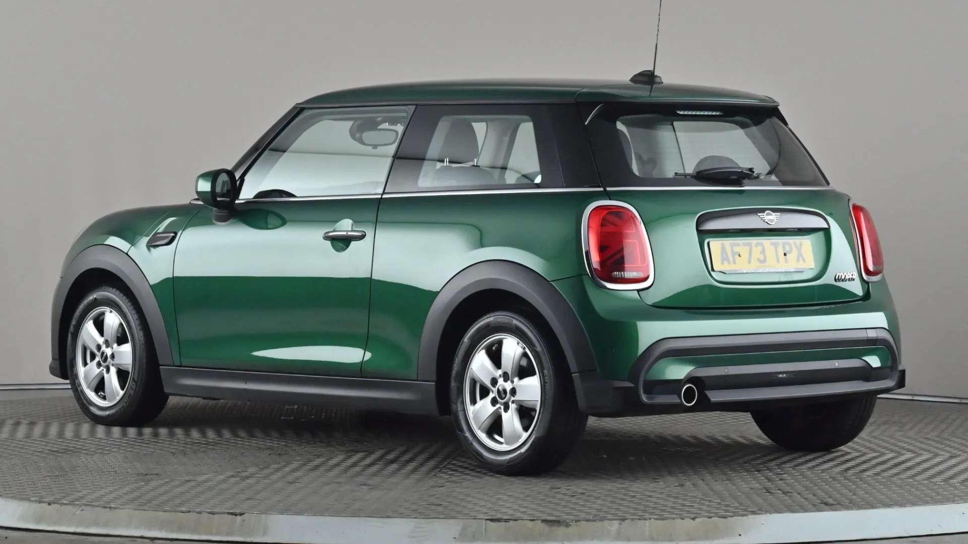 A 2023 MINI HATCH 1.5 Cooper Classic Premium Auto A 2023 MINI HATCH 1.5 Cooper Classic Premium Auto